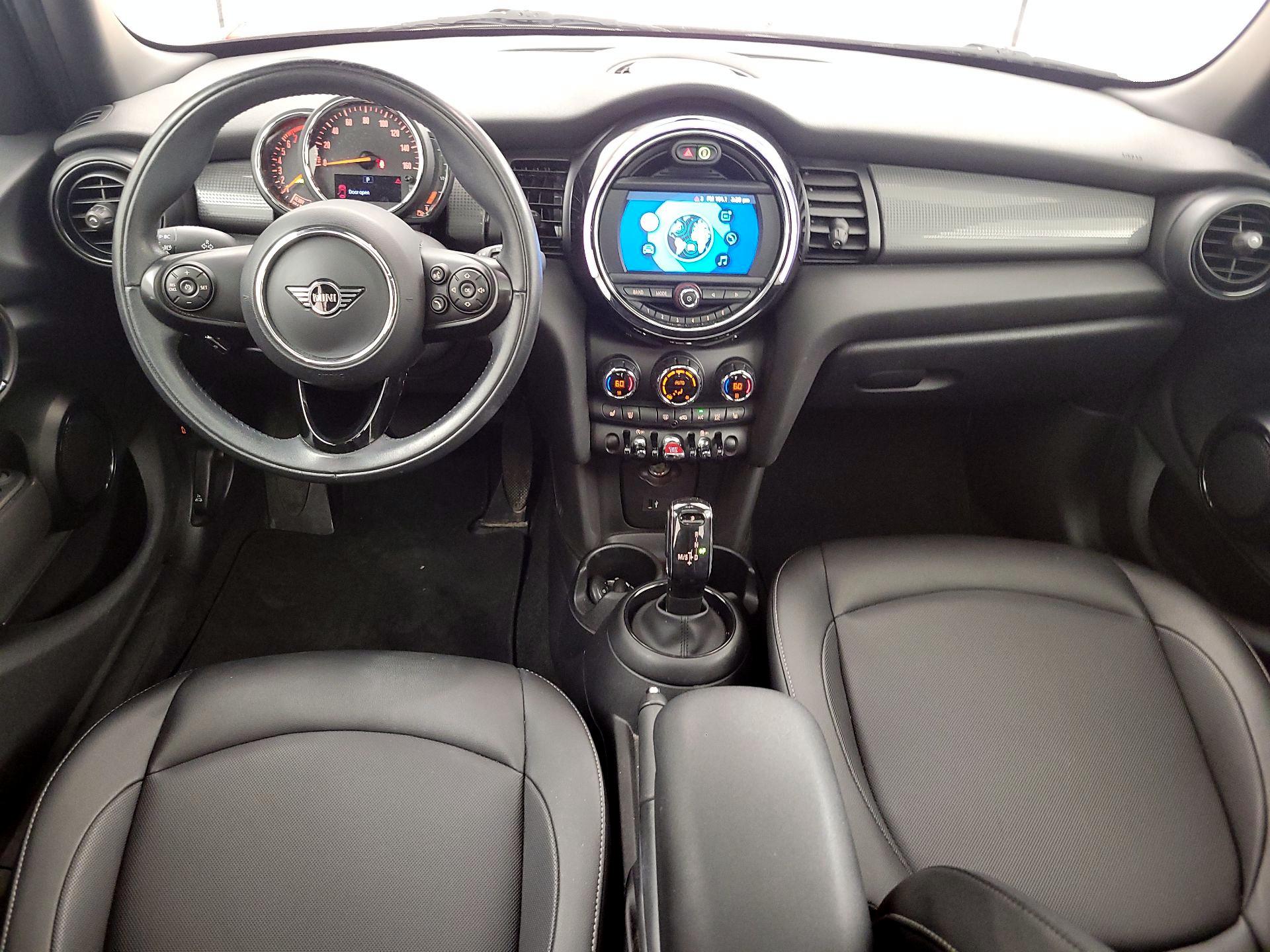 Thumbnail: 2021 MINI Cooper Hardtop - 9