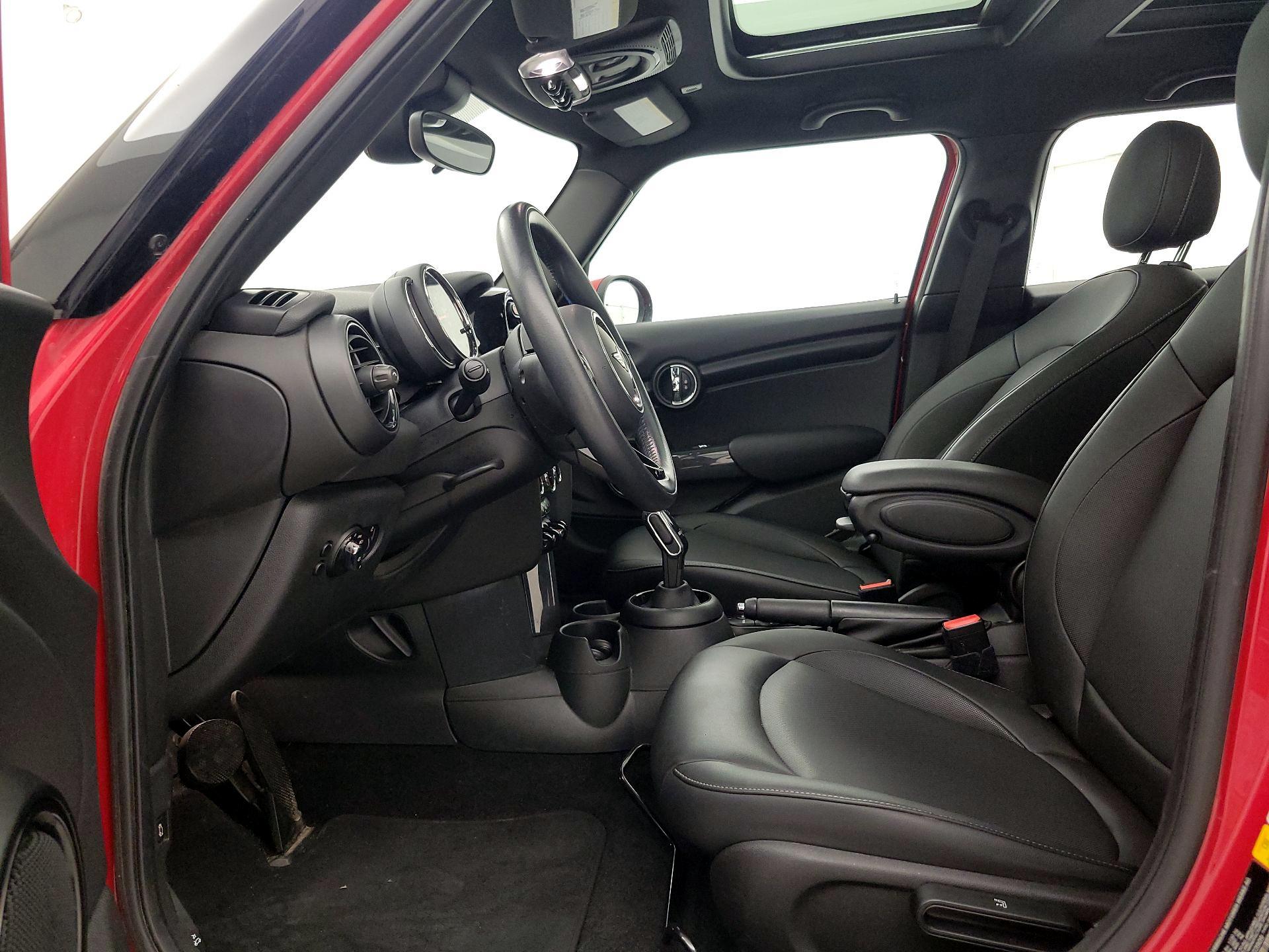 Thumbnail: 2021 MINI Cooper Hardtop - 11