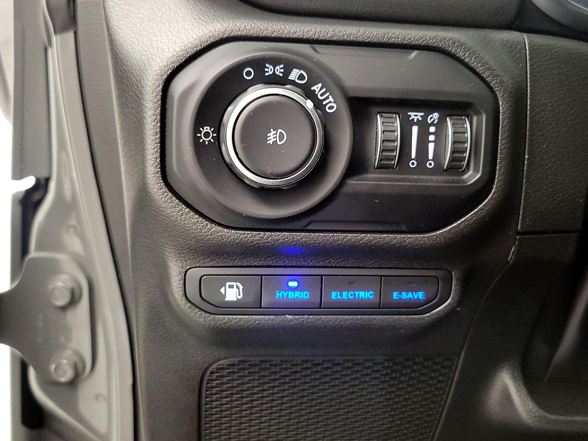 Thumbnail: 2022 Jeep Wrangler - 13