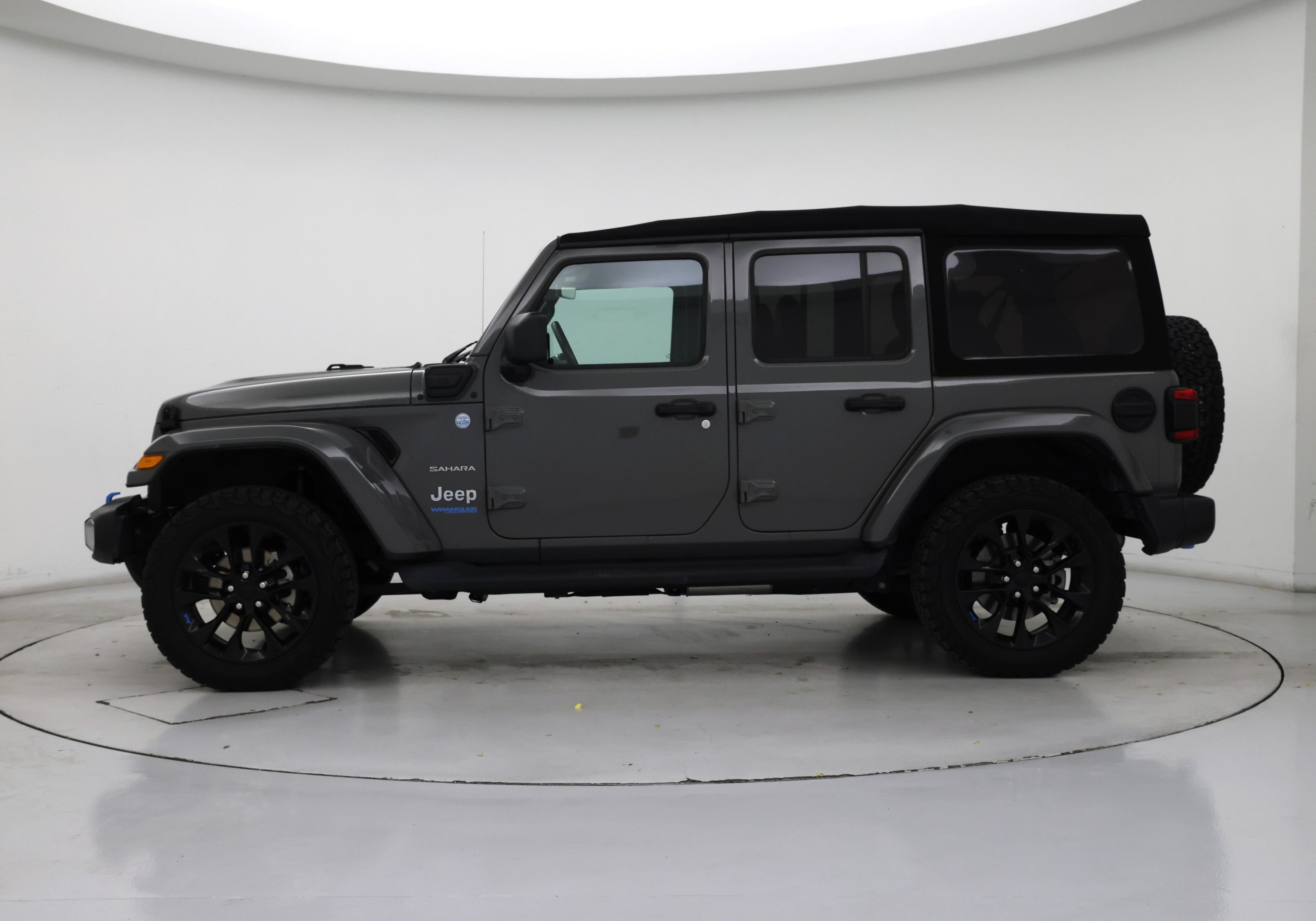 Thumbnail: 2022 Jeep Wrangler - 3