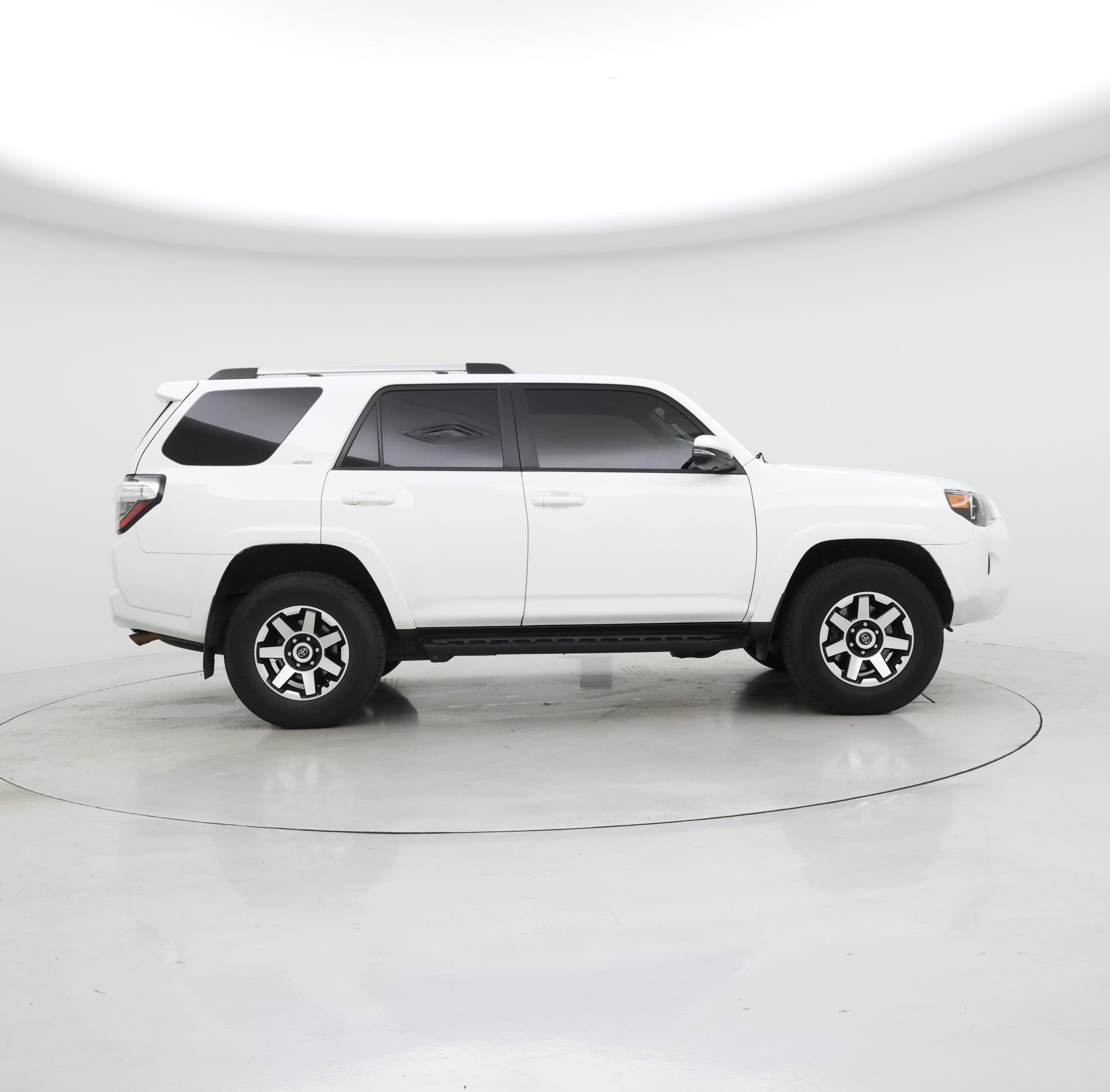 Thumbnail: 2021 Toyota 4Runner - 7