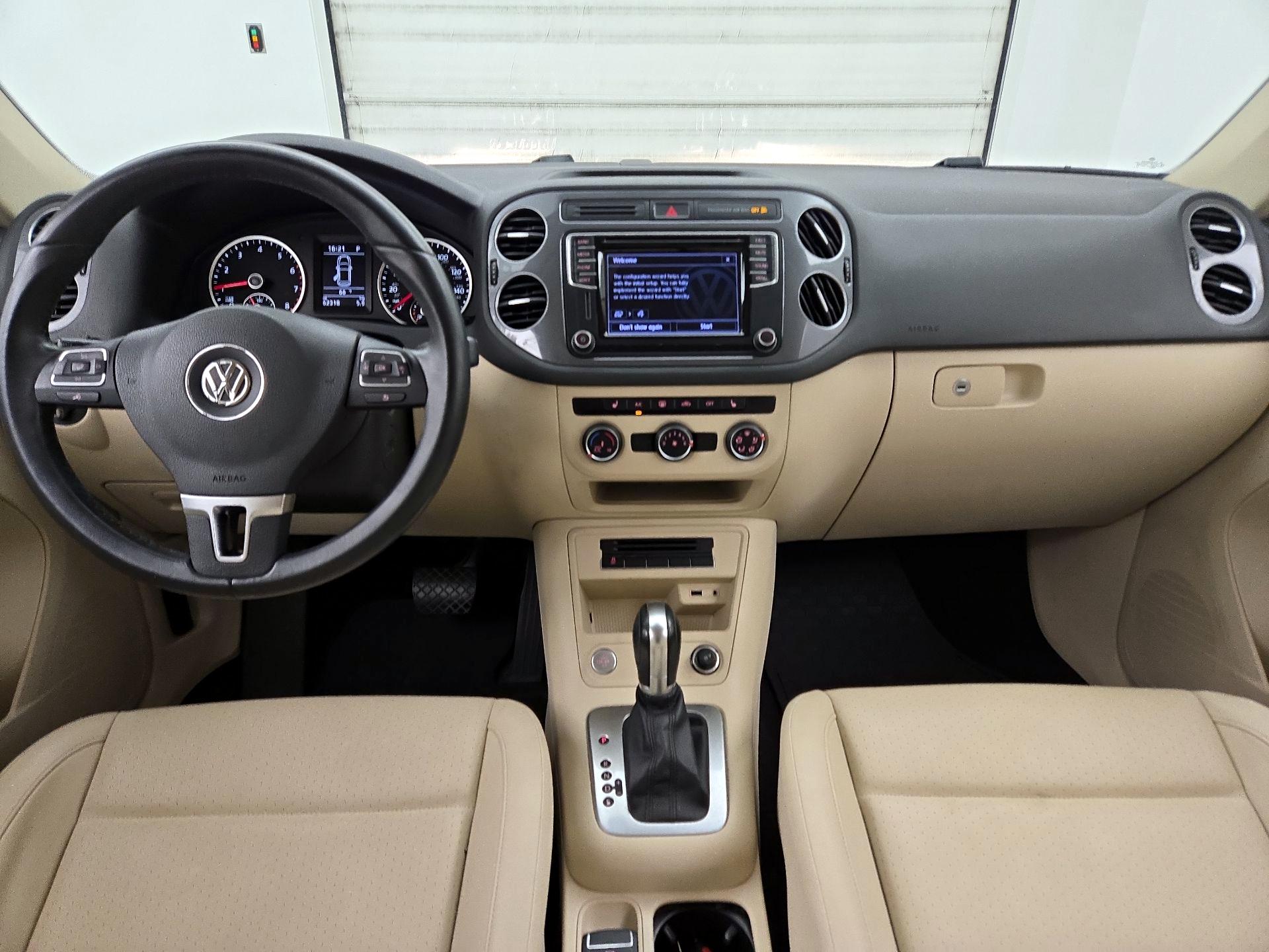 Thumbnail: 2017 Volkswagen Tiguan - 9