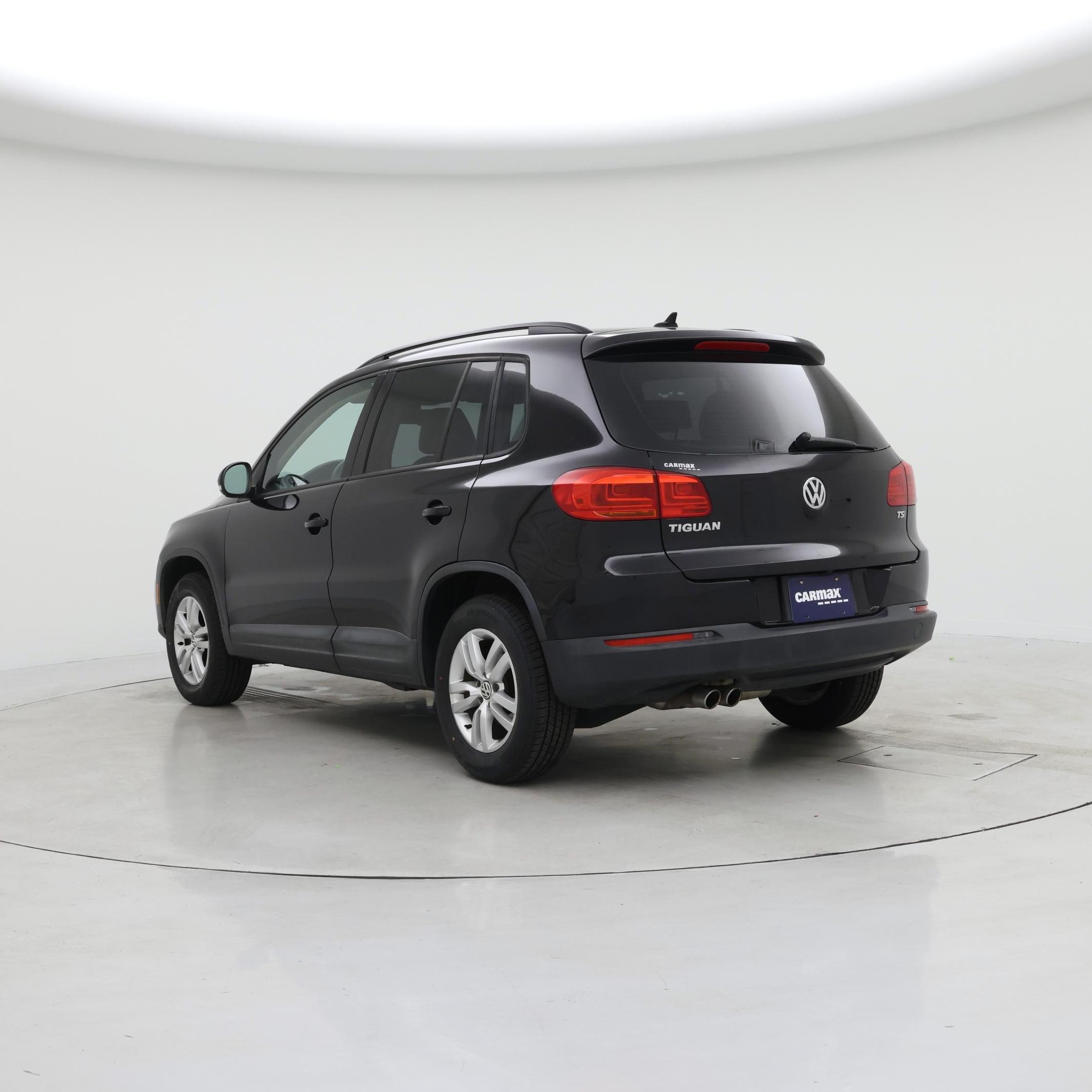 Thumbnail: 2017 Volkswagen Tiguan - 2