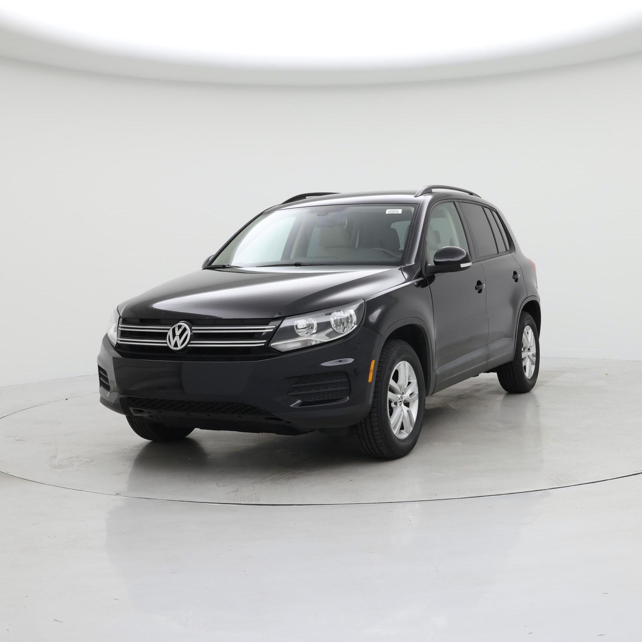 Thumbnail: 2017 Volkswagen Tiguan - 4