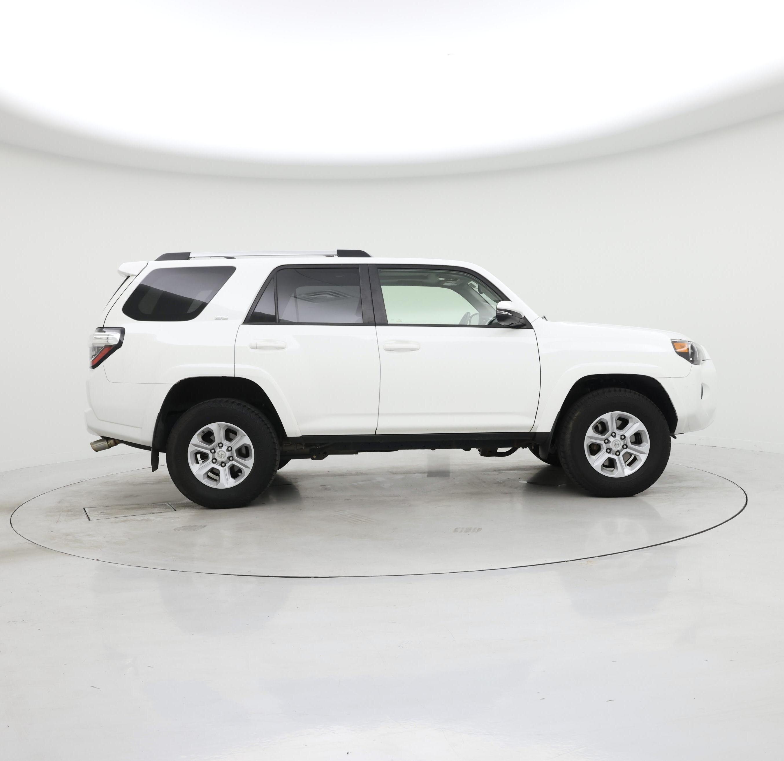 Thumbnail: 2019 Toyota 4Runner - 7