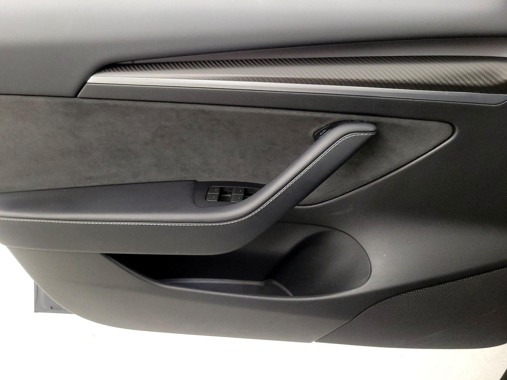Thumbnail: 2023 Tesla Model 3 - 12