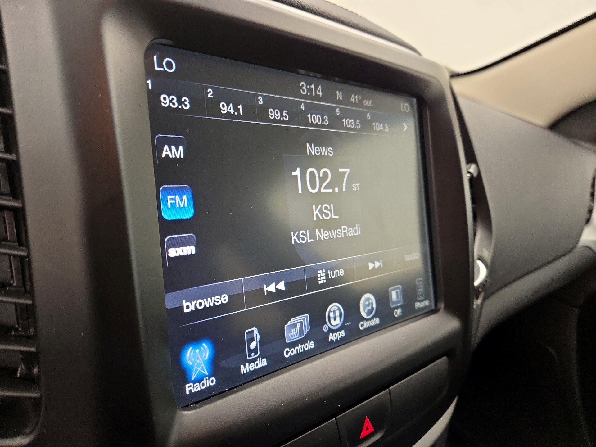 Thumbnail: 2018 Jeep Cherokee - 15