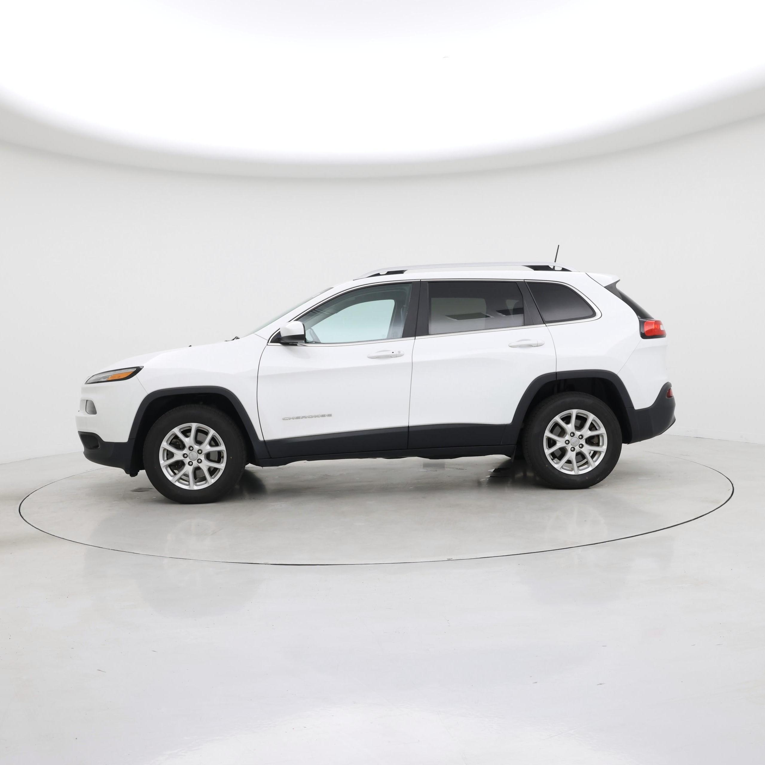 Thumbnail: 2018 Jeep Cherokee - 3