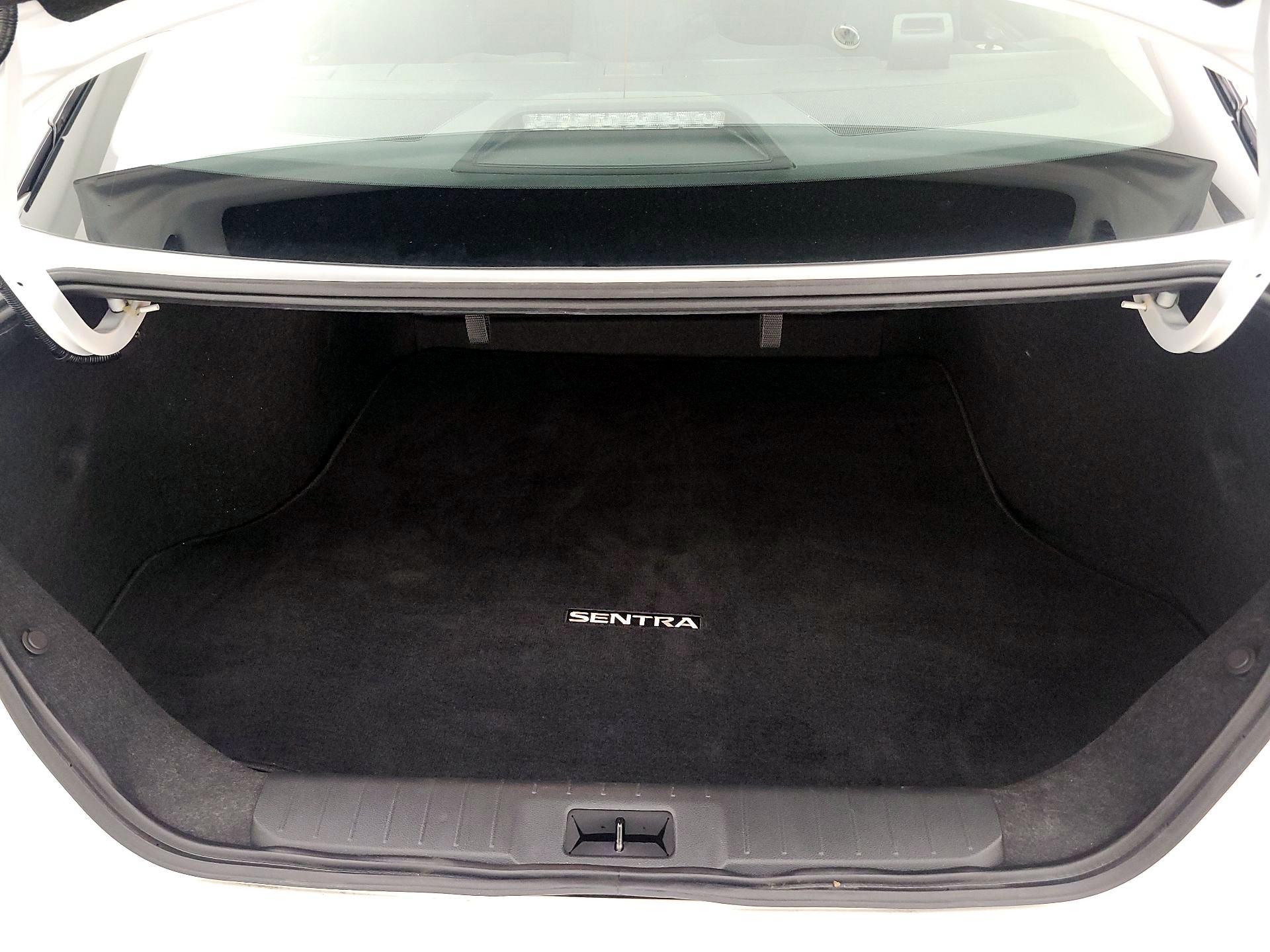 Thumbnail: 2023 Nissan Sentra - 20