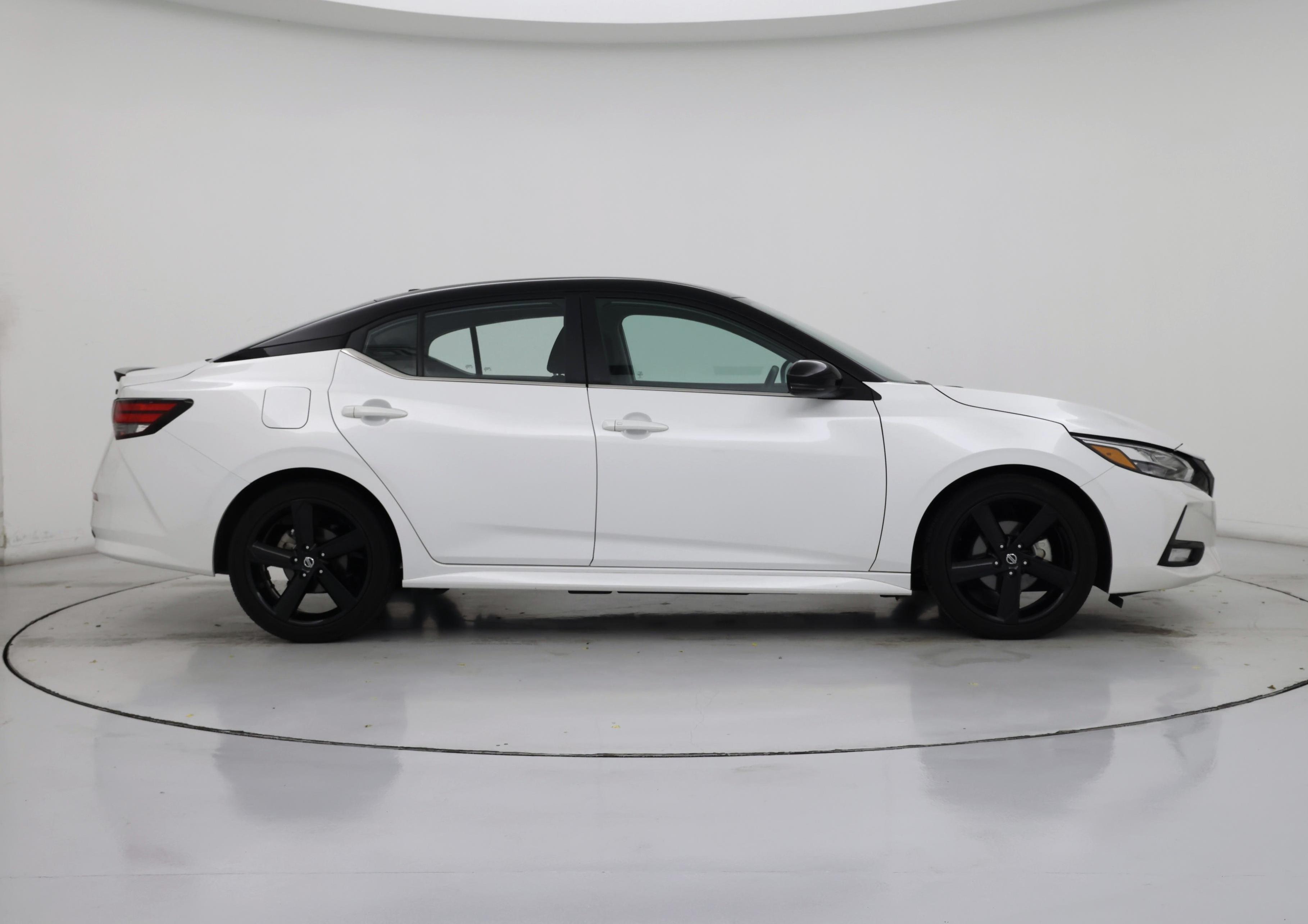 Thumbnail: 2023 Nissan Sentra - 7