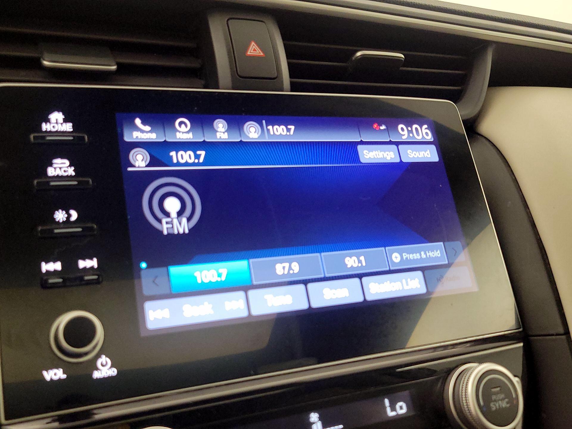 Thumbnail: 2020 Honda Insight - 16