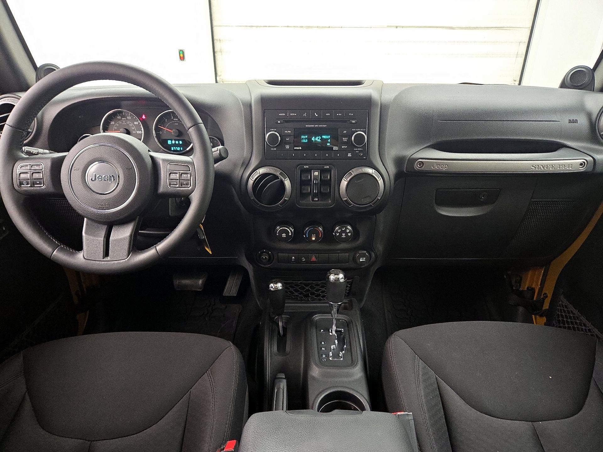 Thumbnail: 2014 Jeep Wrangler - 9