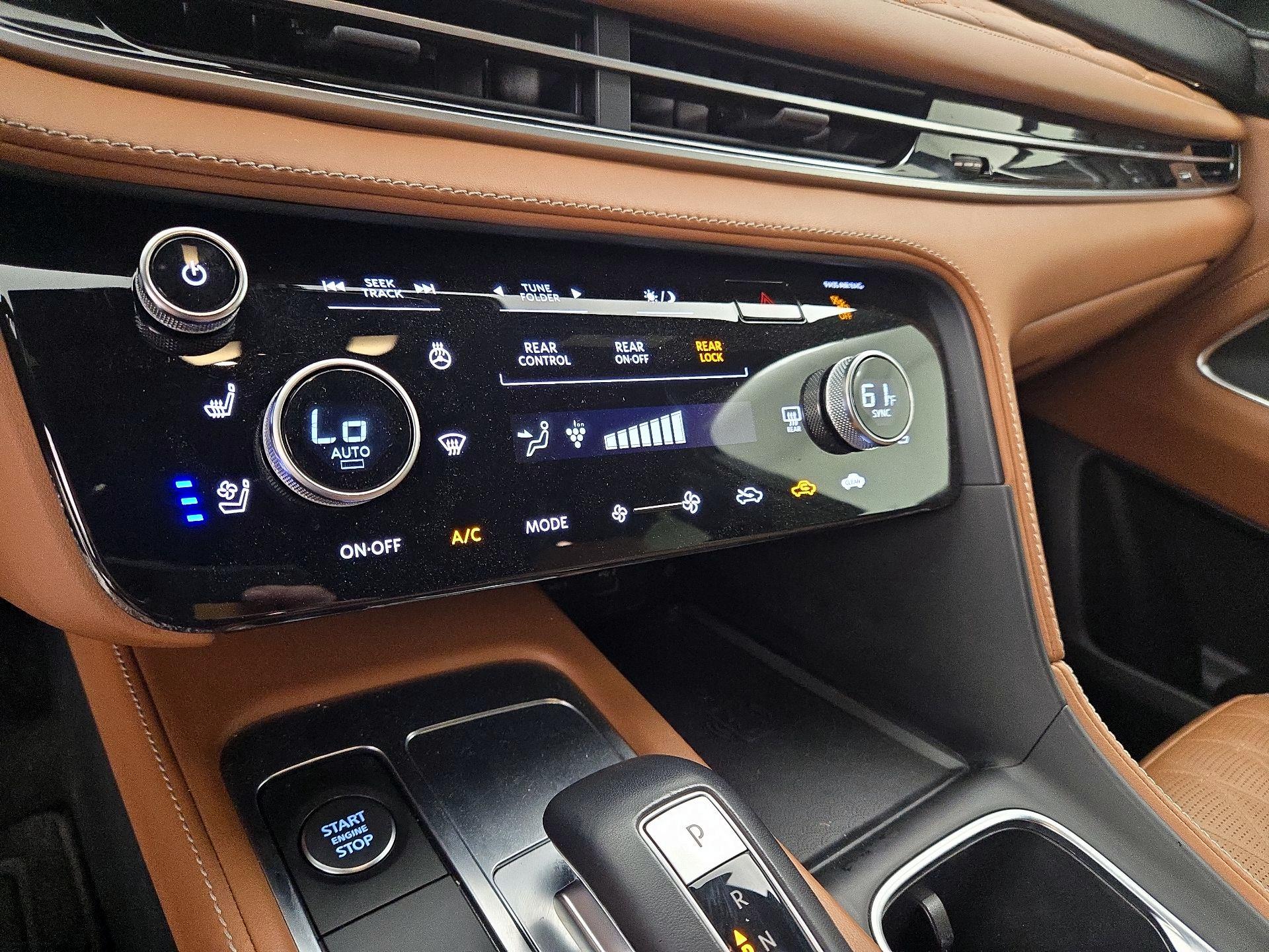 Thumbnail: 2022 INFINITI QX60 - 17