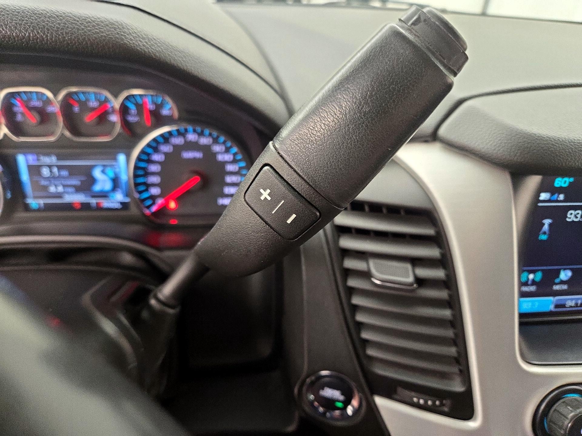 Thumbnail: 2020 GMC Yukon XL - 17