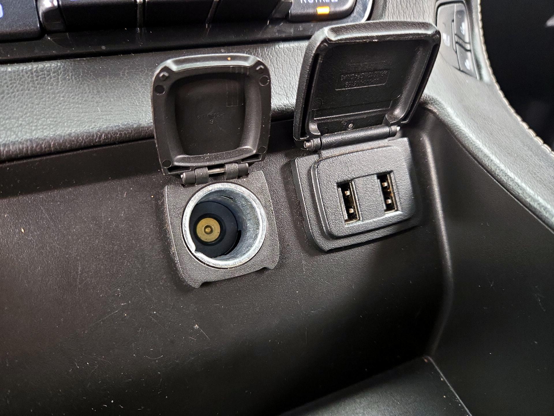 Thumbnail: 2020 GMC Yukon XL - 18