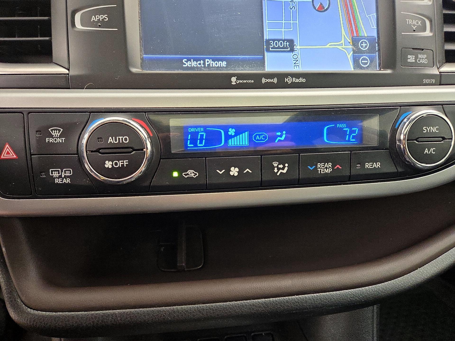 Thumbnail: 2017 Toyota Highlander - 17