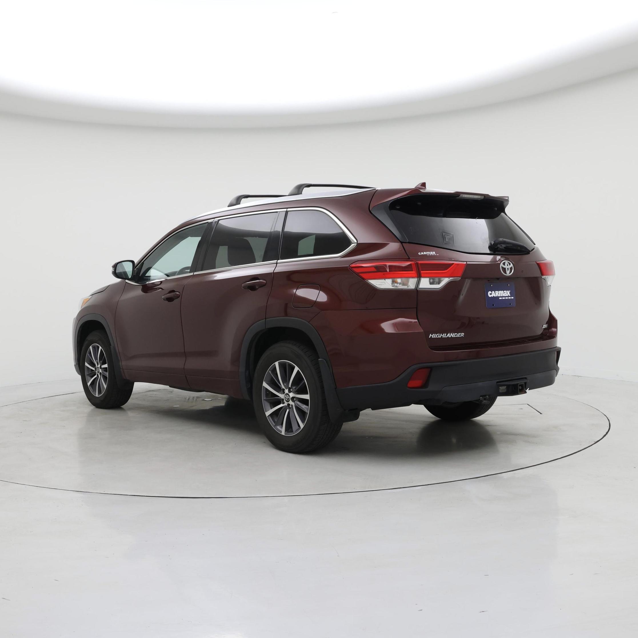 Thumbnail: 2017 Toyota Highlander - 2