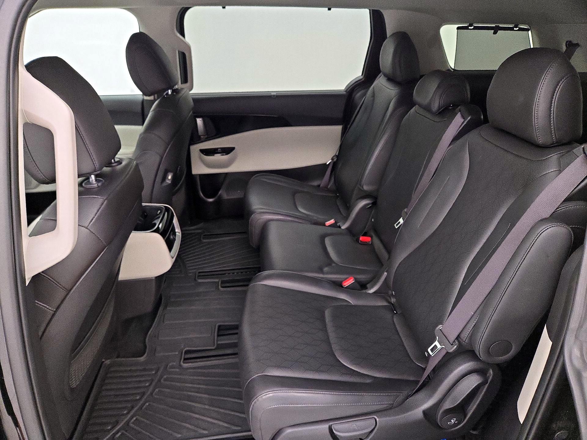 Thumbnail: 2024 Kia Carnival - 20