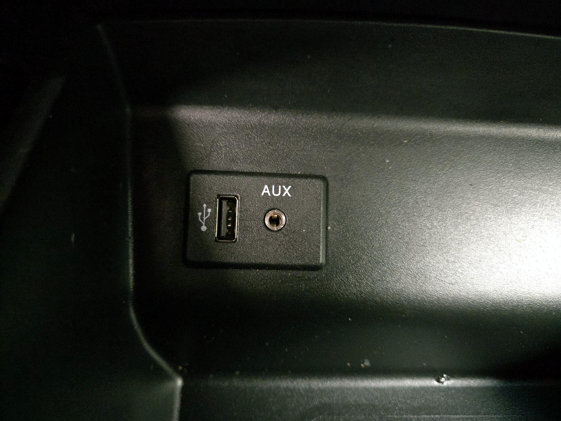 Thumbnail: 2016 Nissan Altima - 18