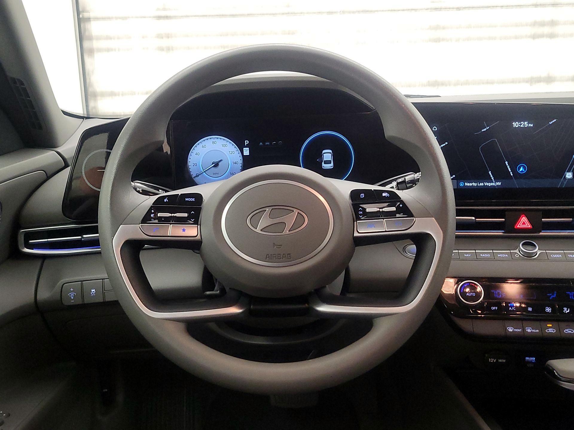 Thumbnail: 2024 Hyundai Elantra - 10