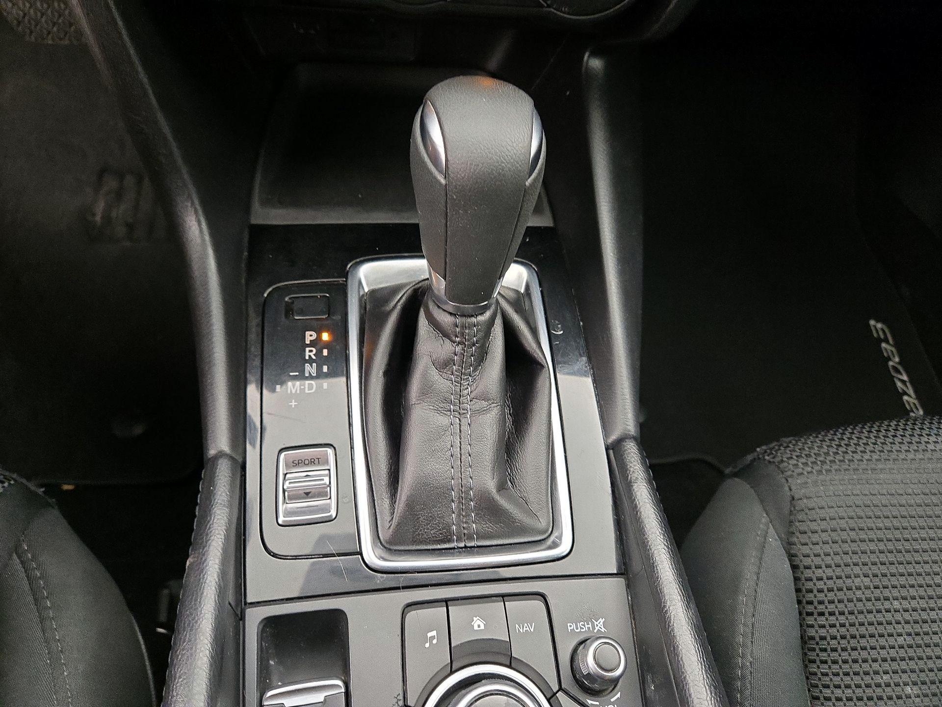 Thumbnail: 2017 Mazda Mazda3 - 17