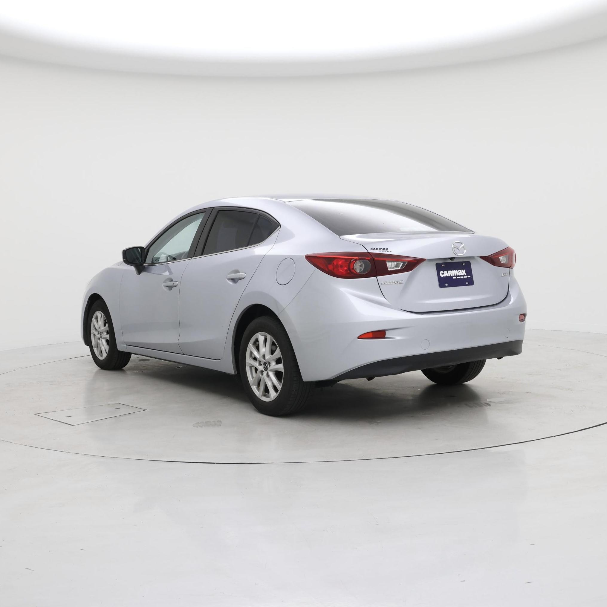 Thumbnail: 2017 Mazda Mazda3 - 2