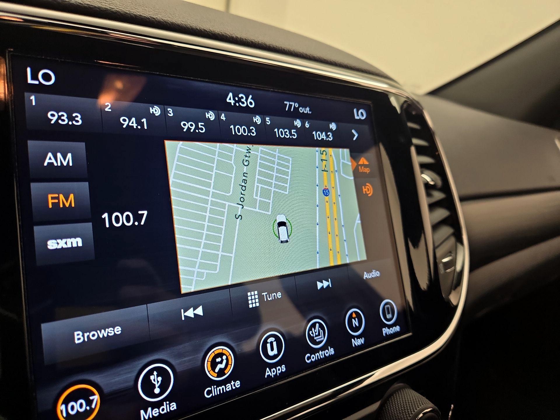 Thumbnail: 2019 Jeep Grand Cherokee - 16