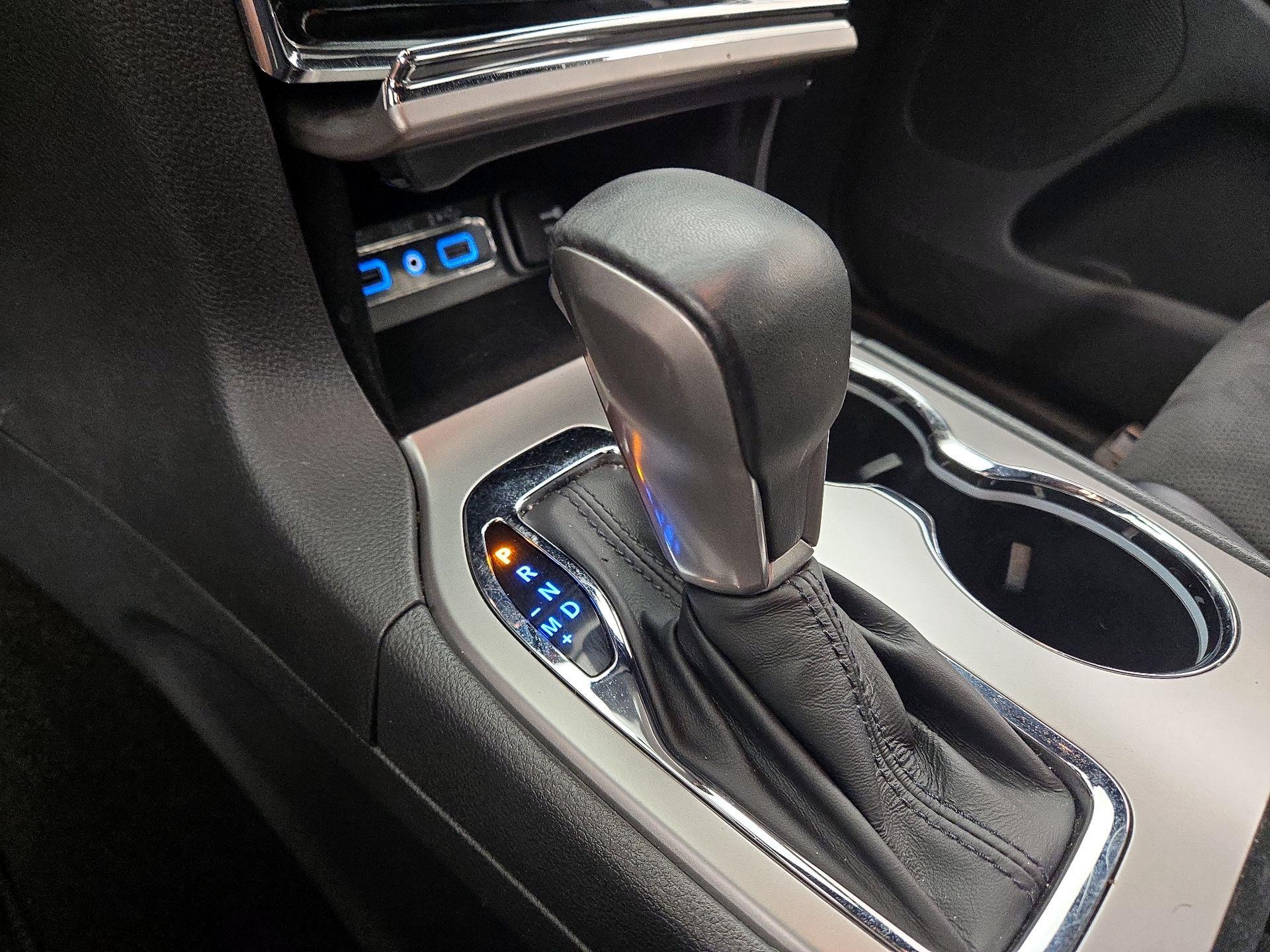 Thumbnail: 2019 Jeep Grand Cherokee - 18