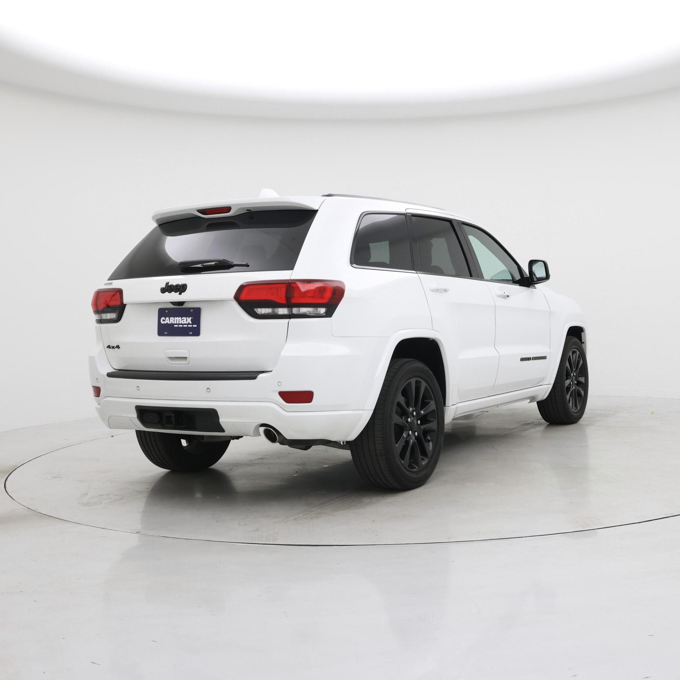 Thumbnail: 2019 Jeep Grand Cherokee - 8