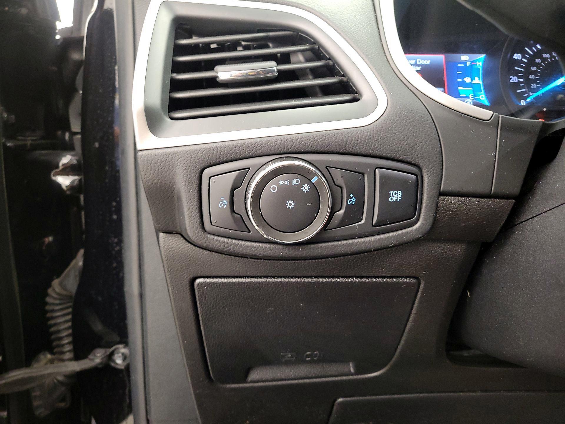 Thumbnail: 2021 Ford Edge - 13