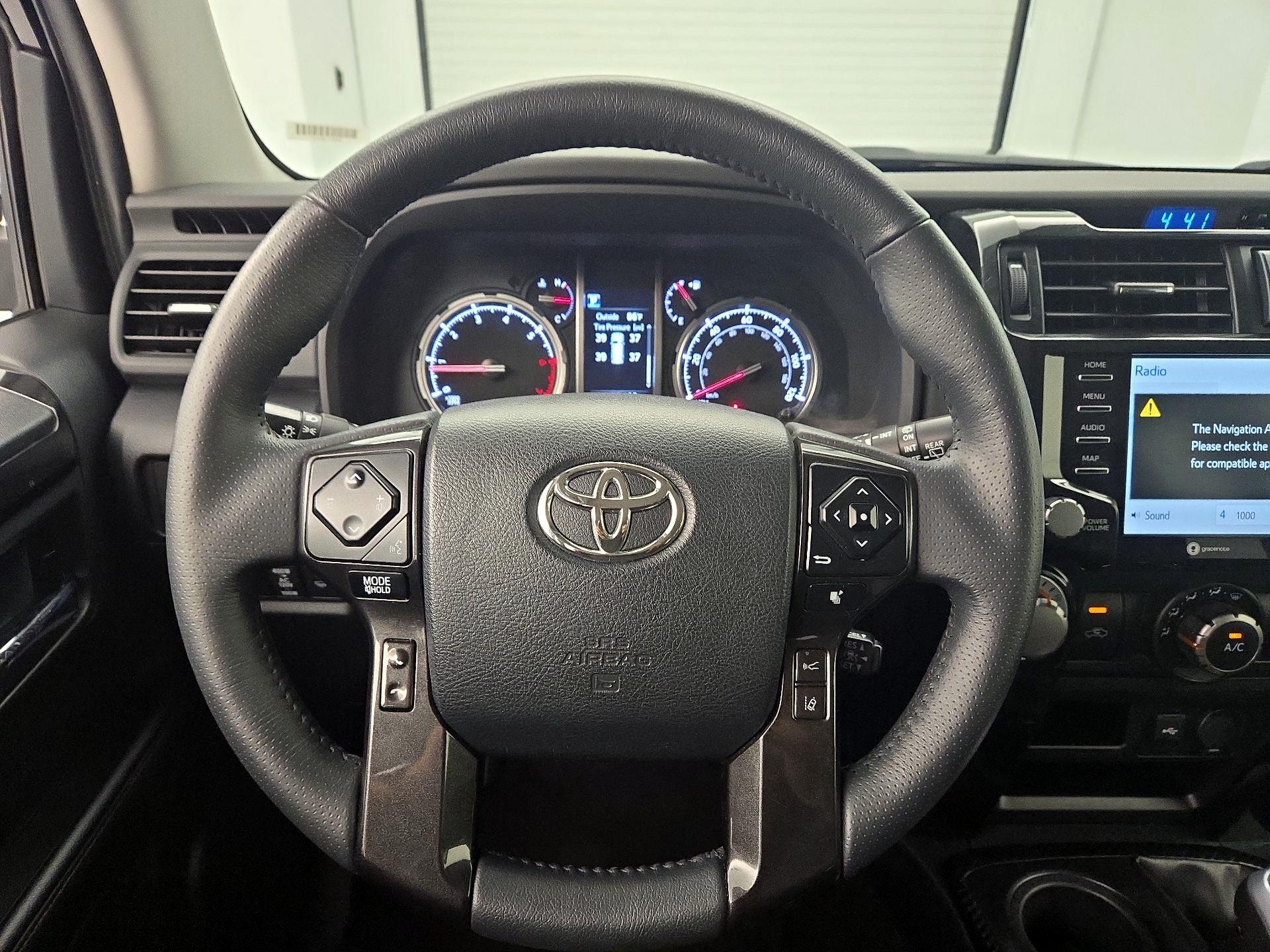 Thumbnail: 2024 Toyota 4Runner - 10