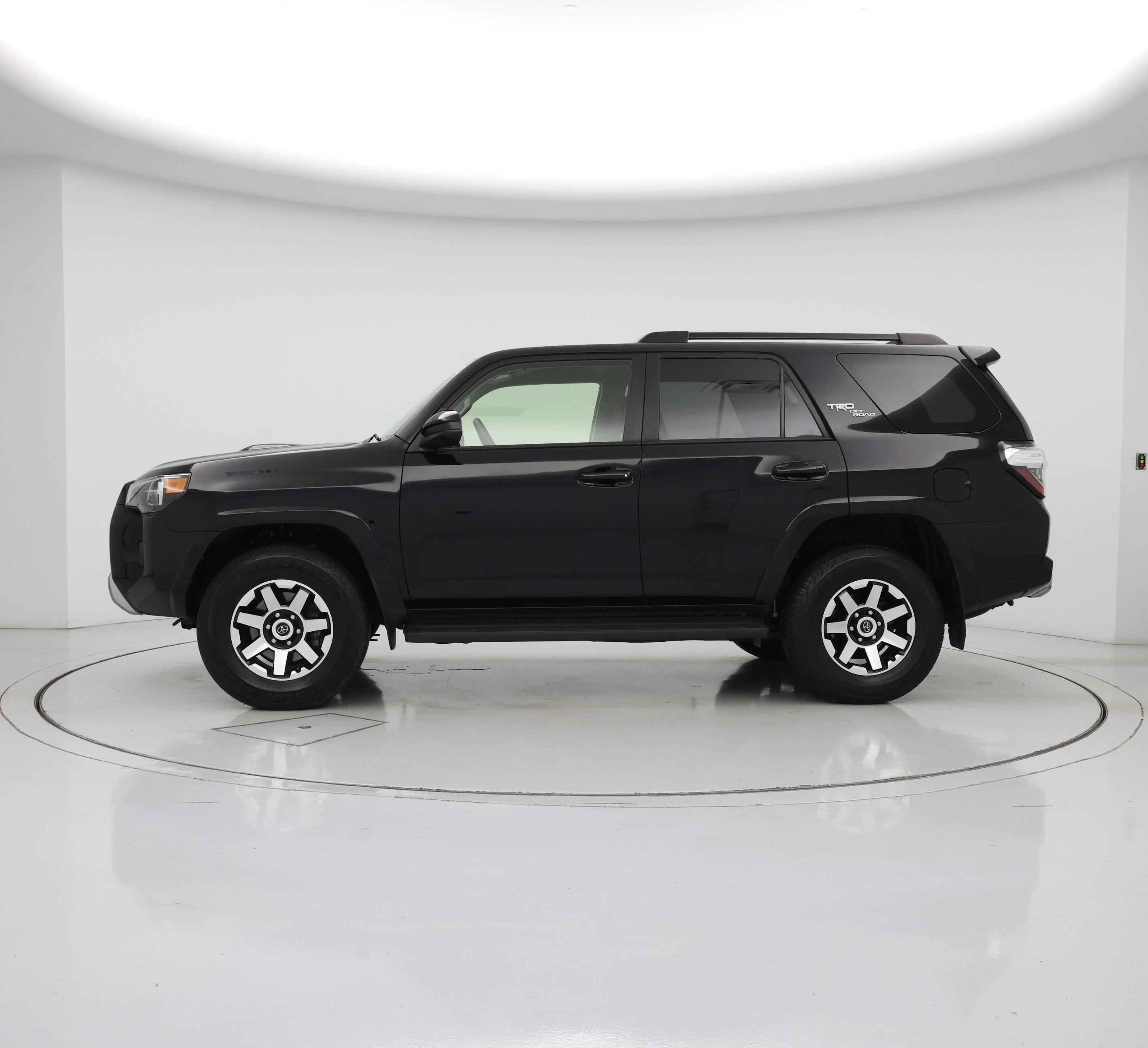 Thumbnail: 2024 Toyota 4Runner - 3