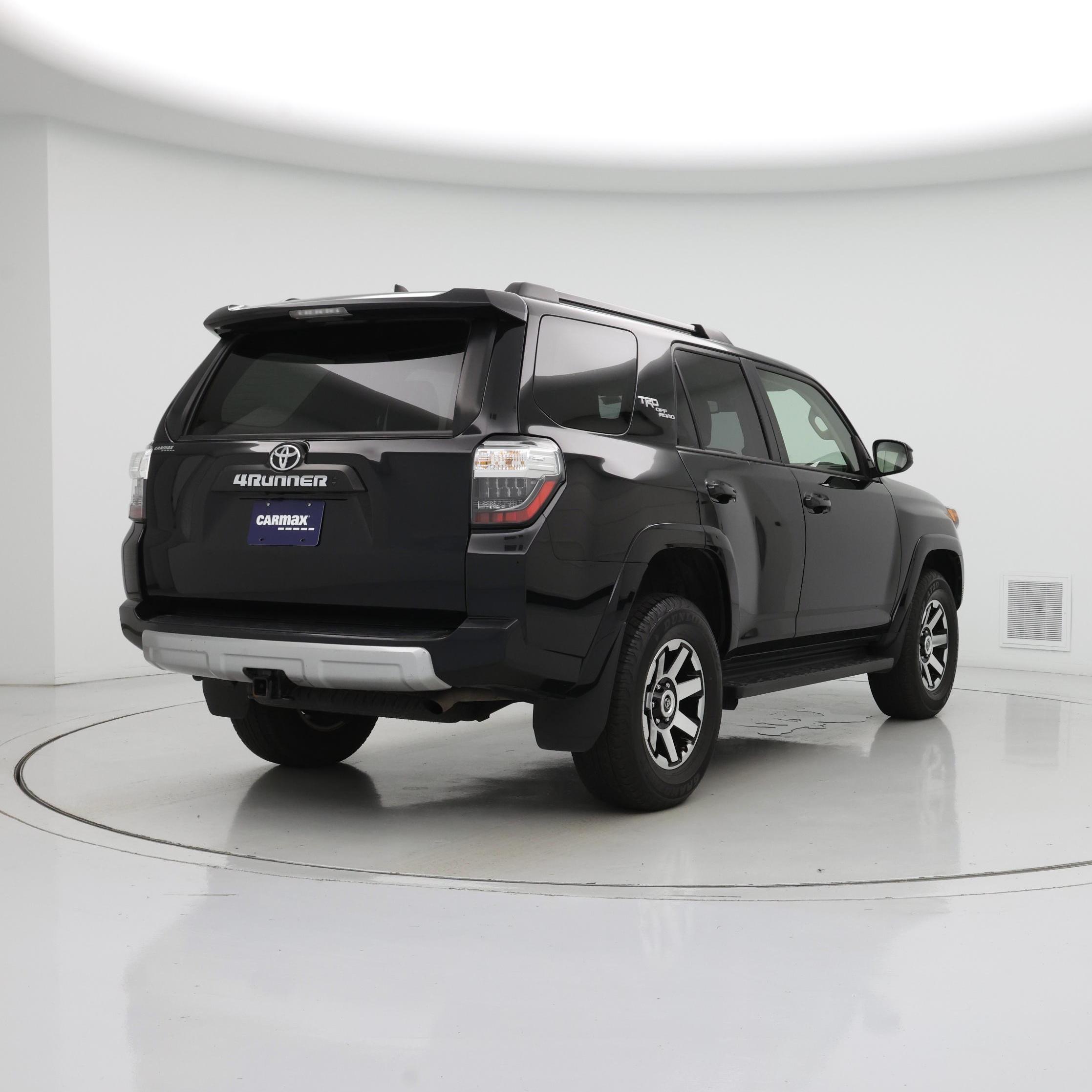 Thumbnail: 2024 Toyota 4Runner - 8