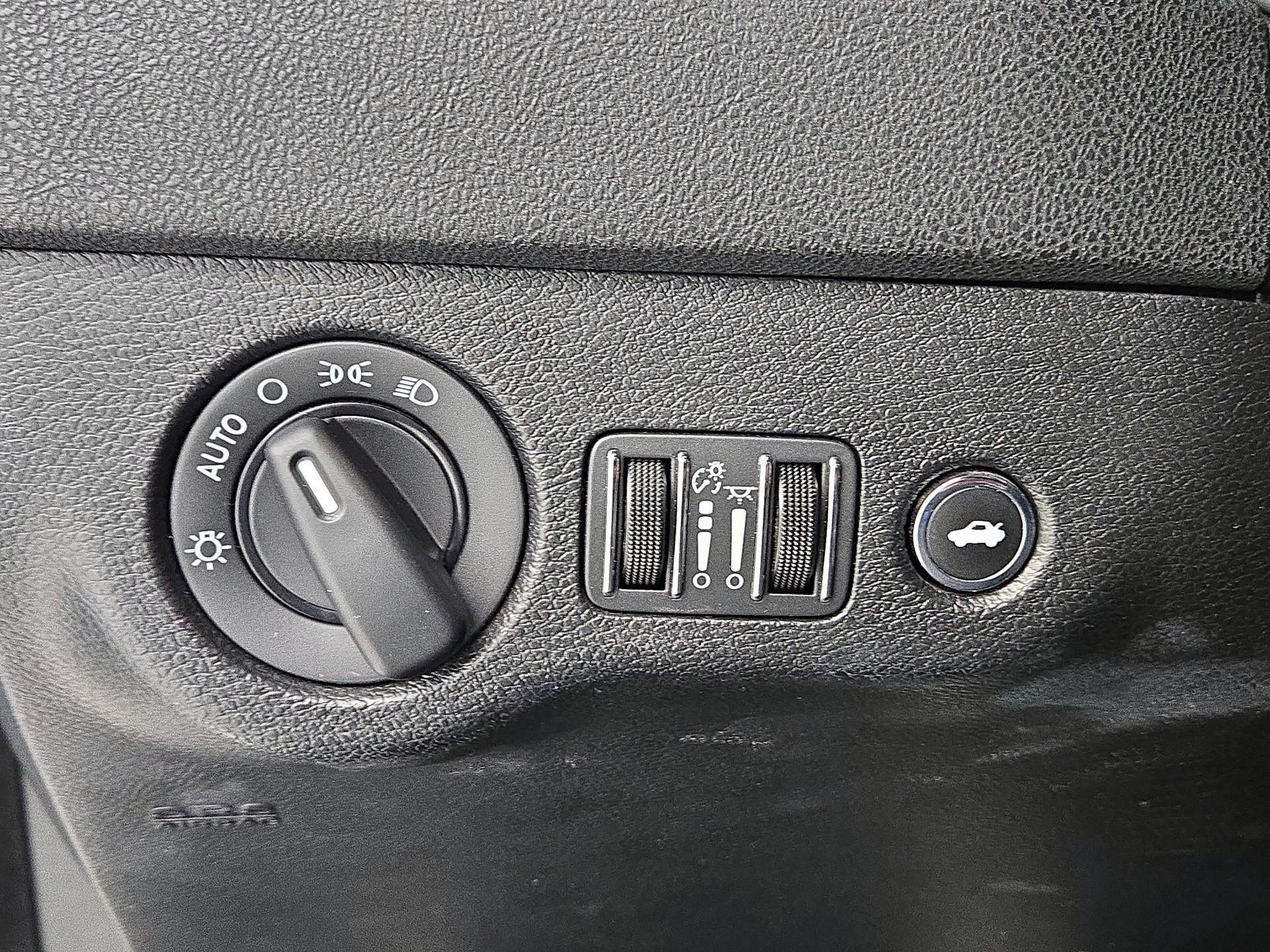 Thumbnail: 2021 Dodge Charger - 13