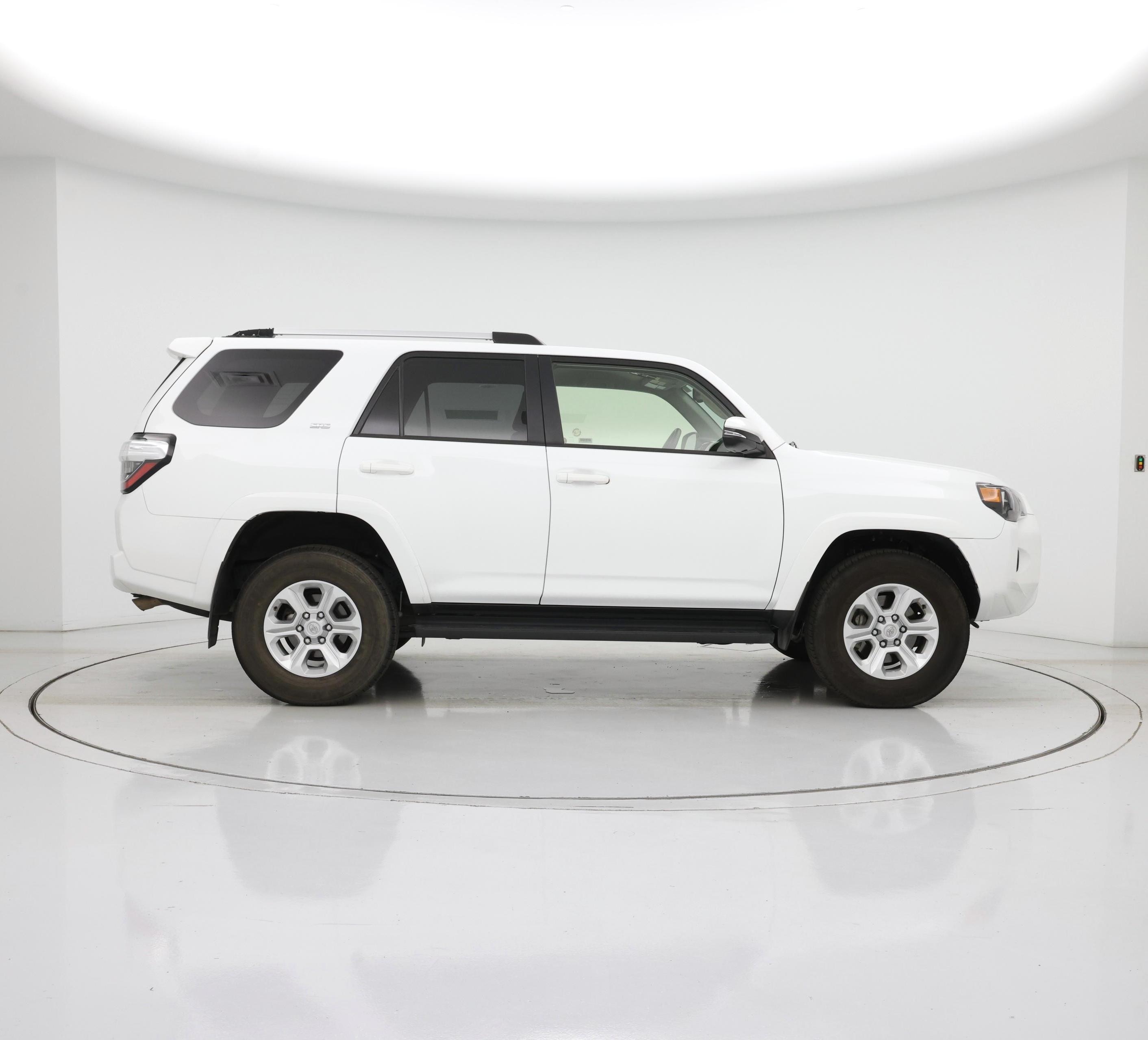 Thumbnail: 2024 Toyota 4Runner - 7