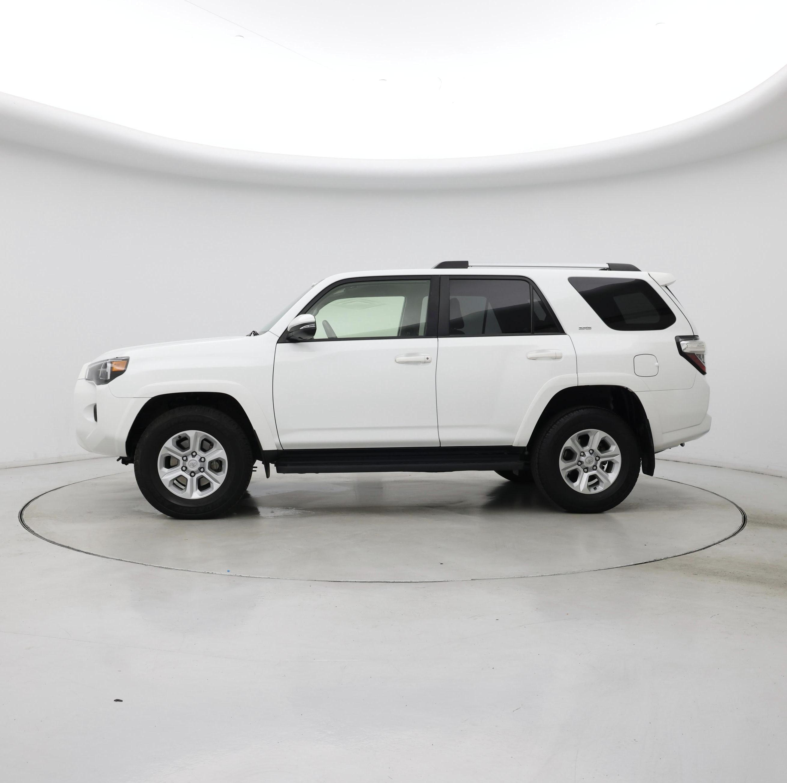 Thumbnail: 2024 Toyota 4Runner - 3
