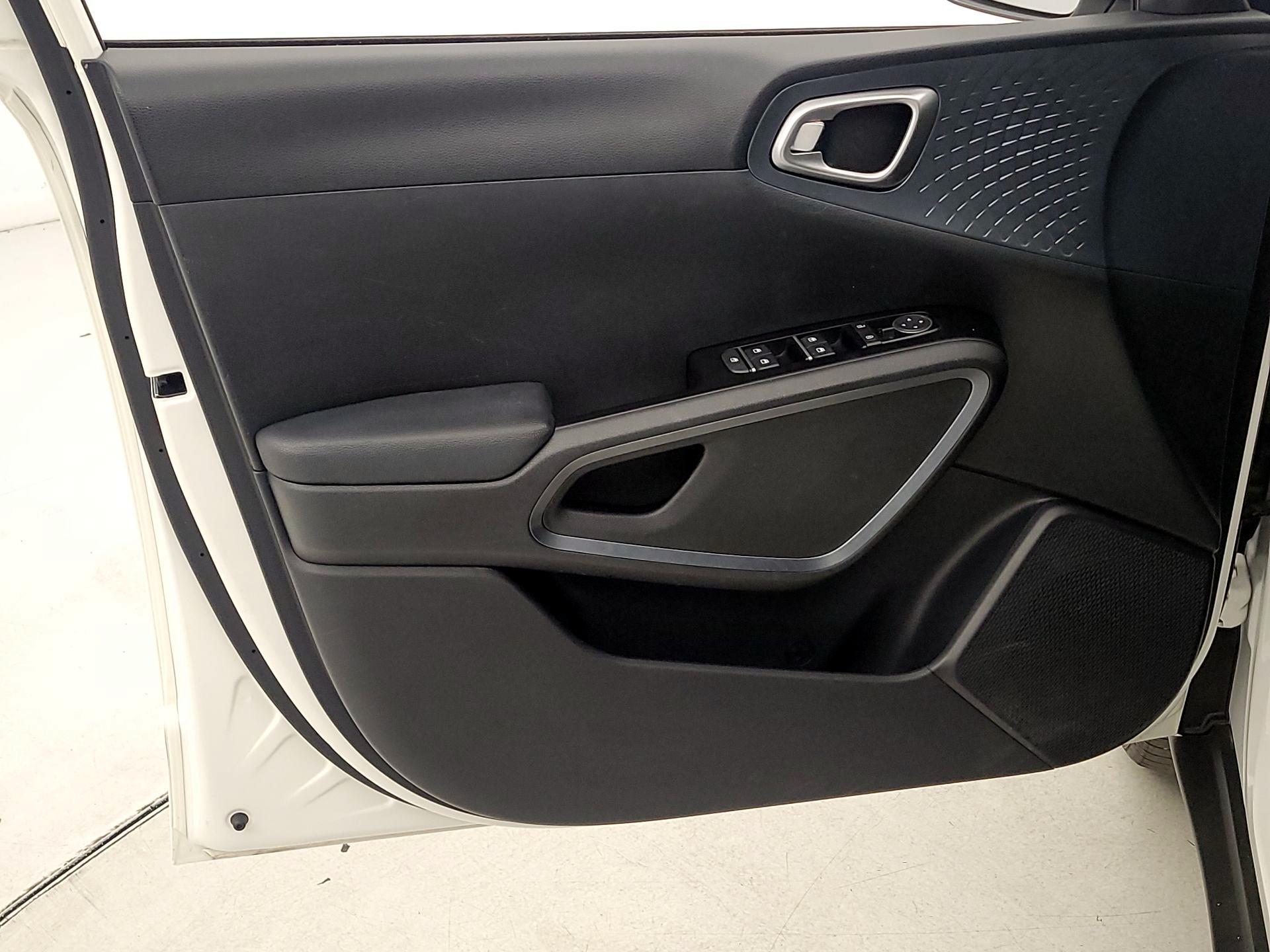 Thumbnail: 2023 Kia Soul - 12