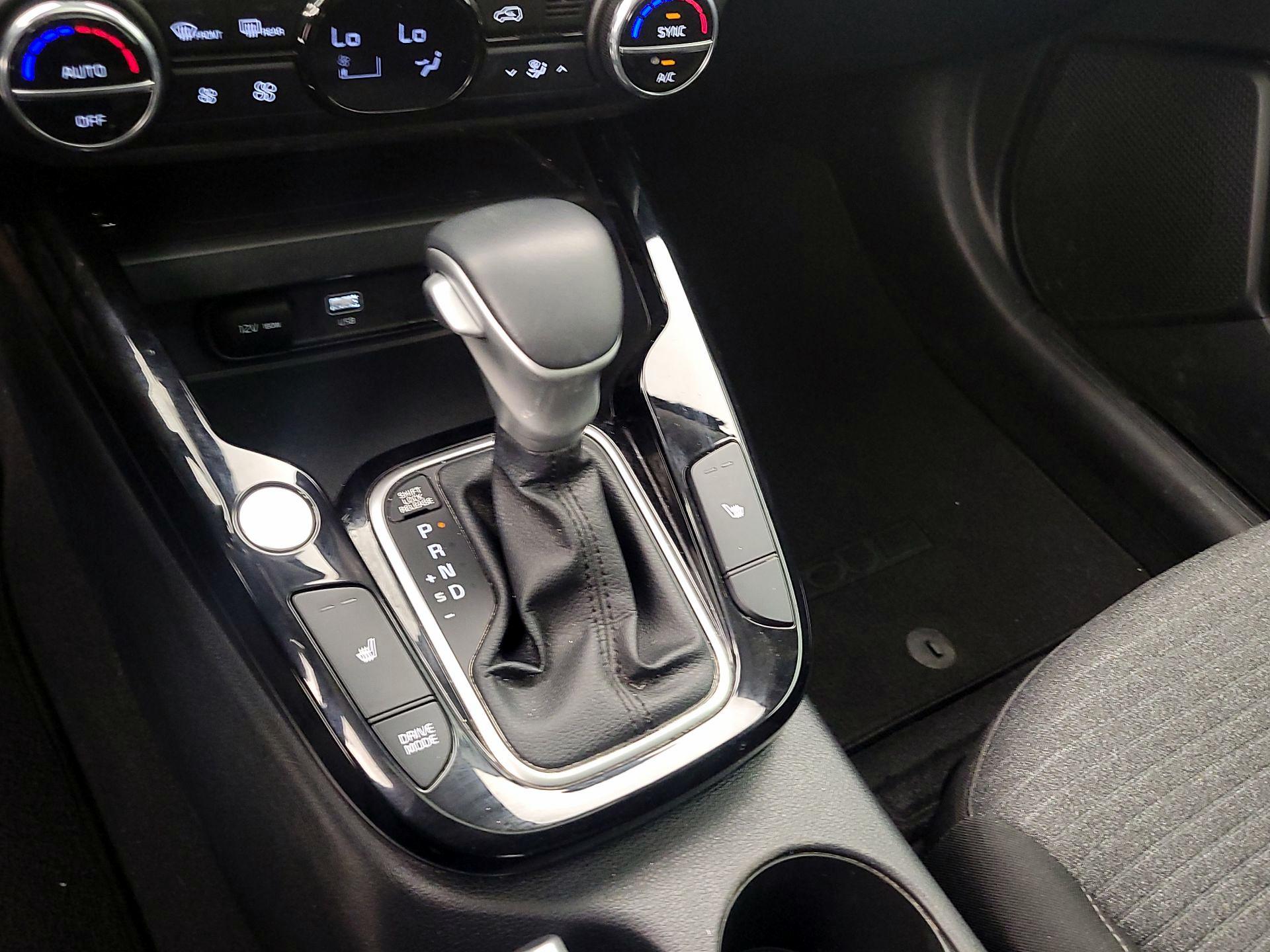 Thumbnail: 2023 Kia Soul - 18
