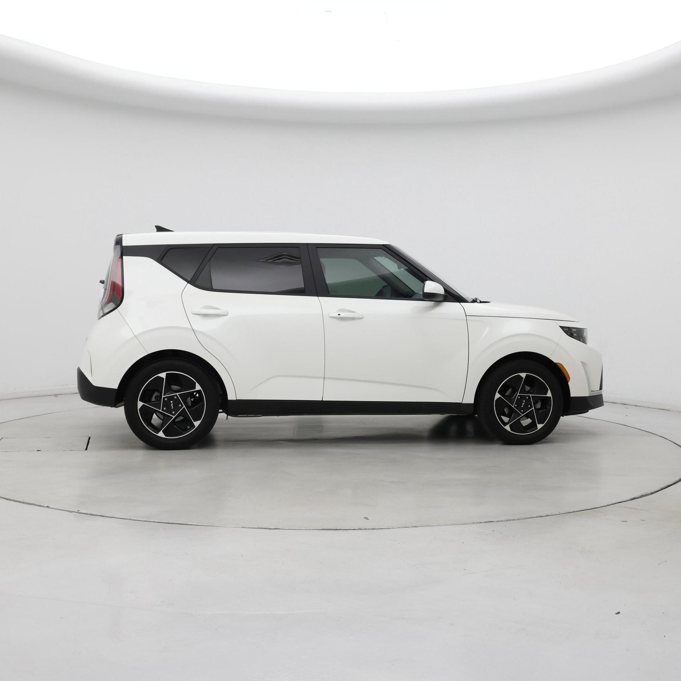 Thumbnail: 2023 Kia Soul - 7