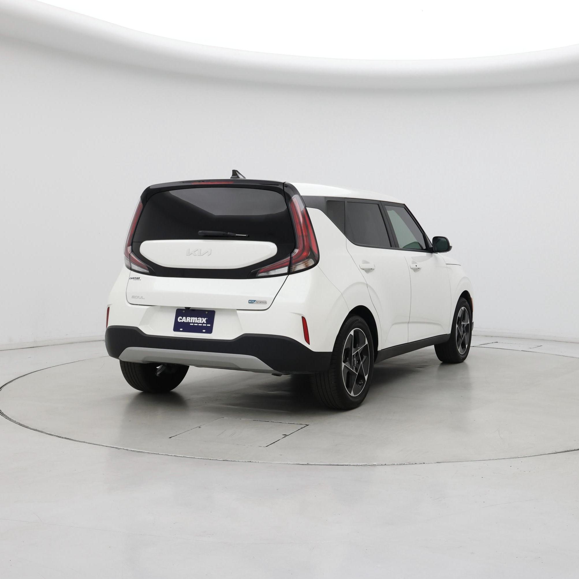 Thumbnail: 2023 Kia Soul - 8