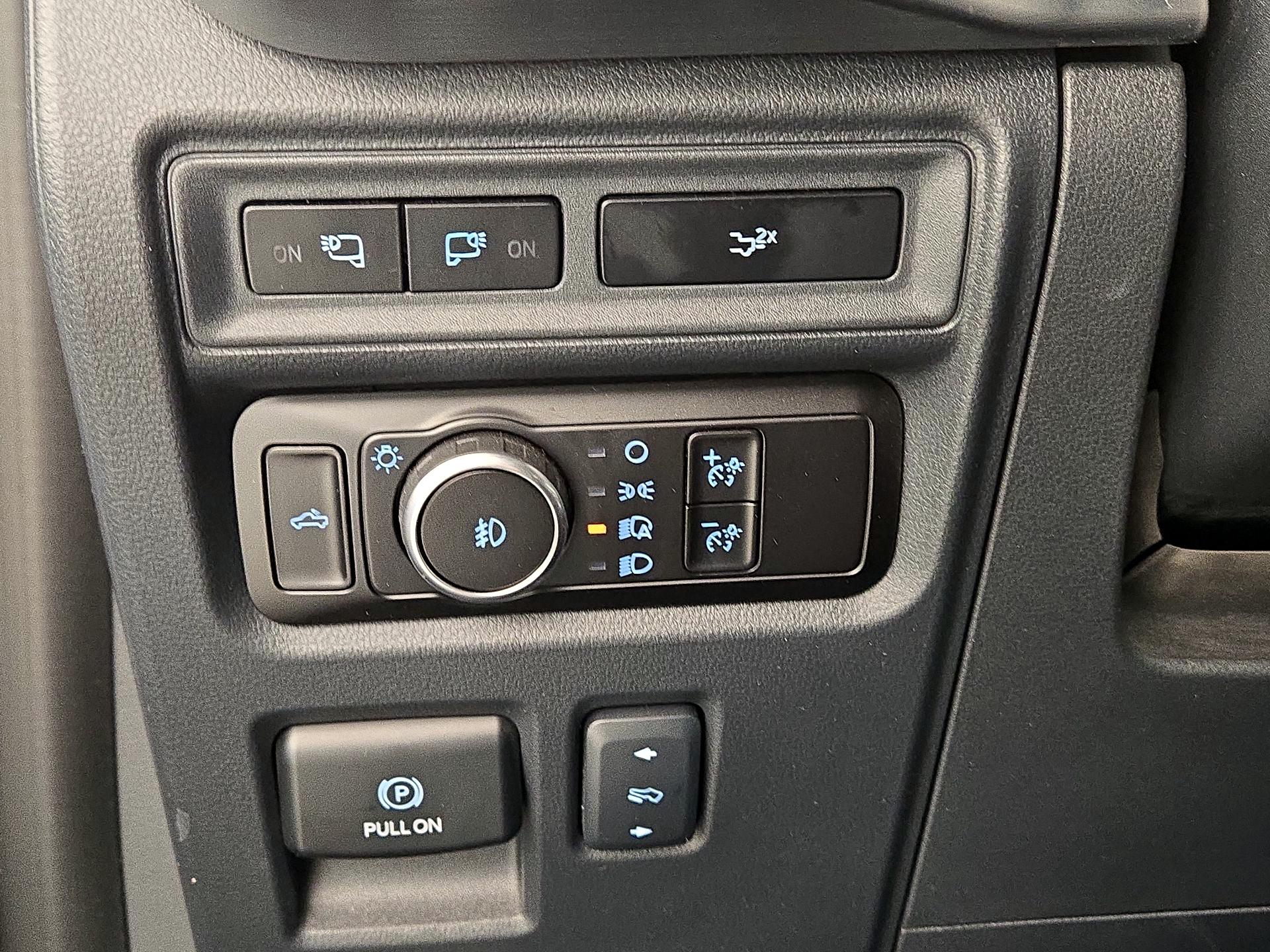 Thumbnail: 2023 Ford F-150 - 13