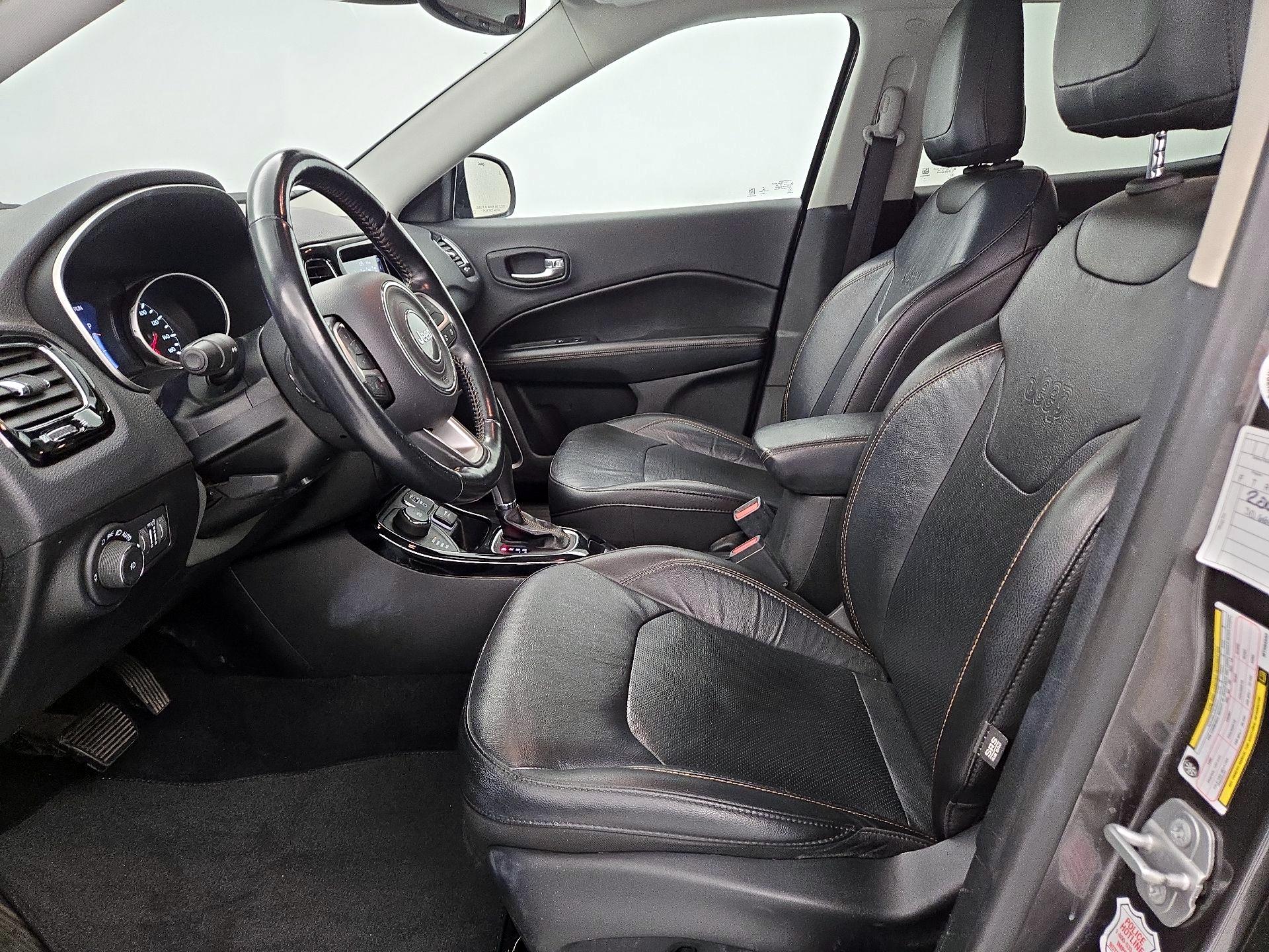Thumbnail: 2021 Jeep Compass - 11