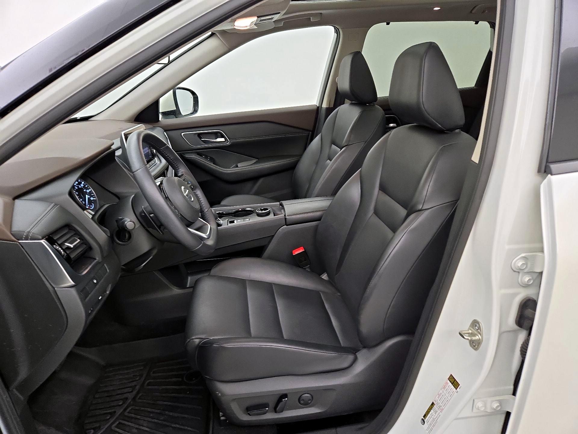 Thumbnail: 2021 Nissan Rogue - 11