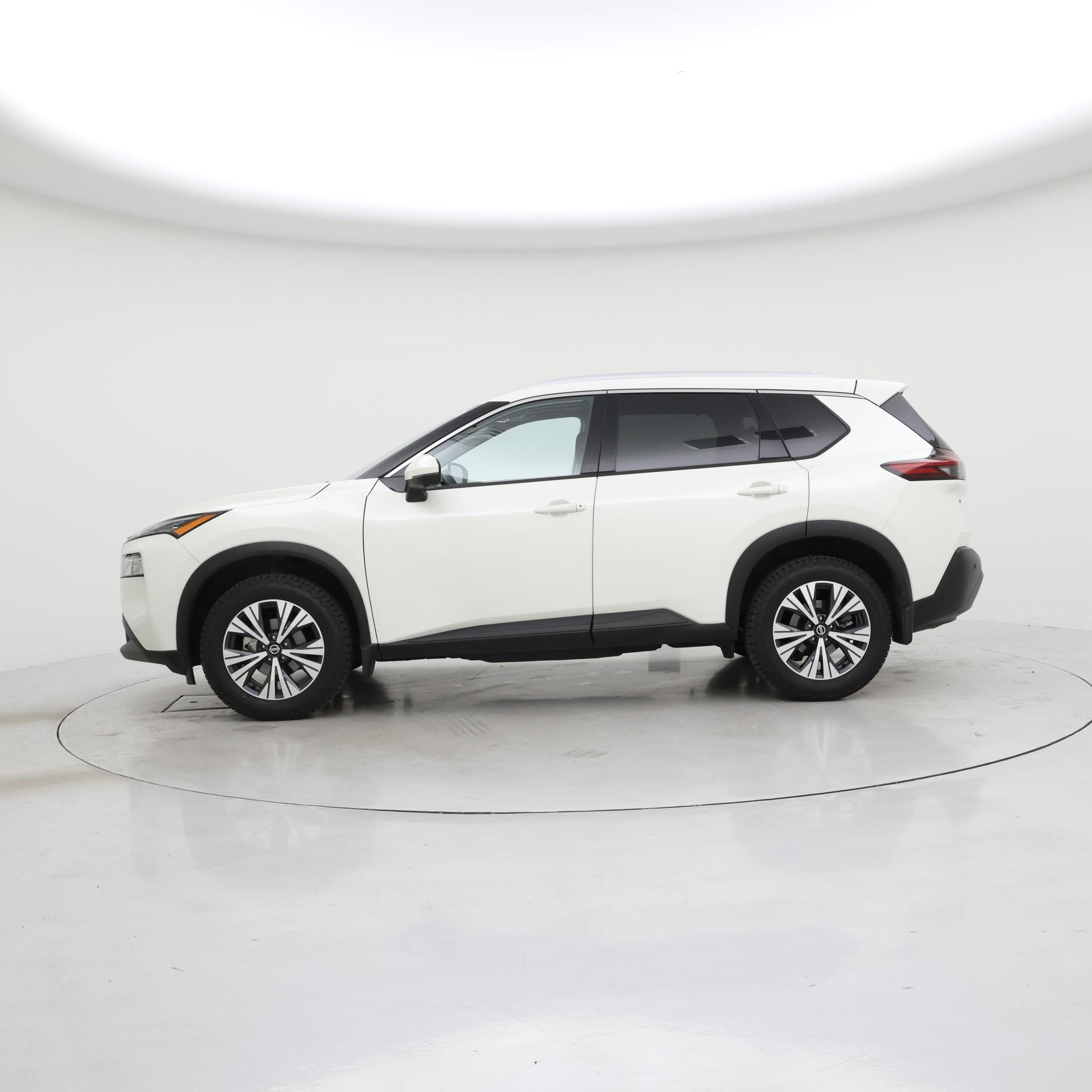 Thumbnail: 2021 Nissan Rogue - 3