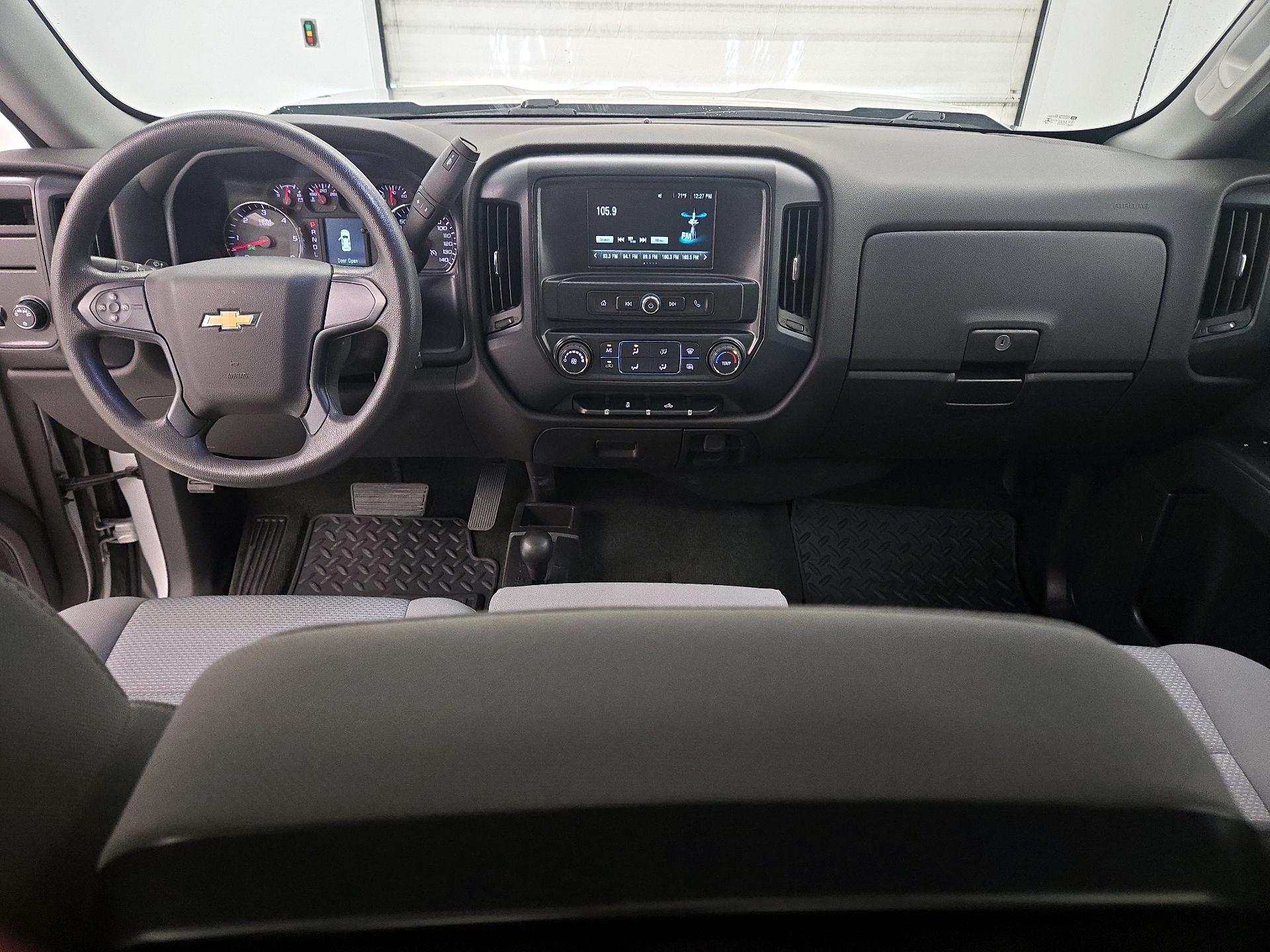 Thumbnail: 2018 Chevrolet Silverado 1500 - 9