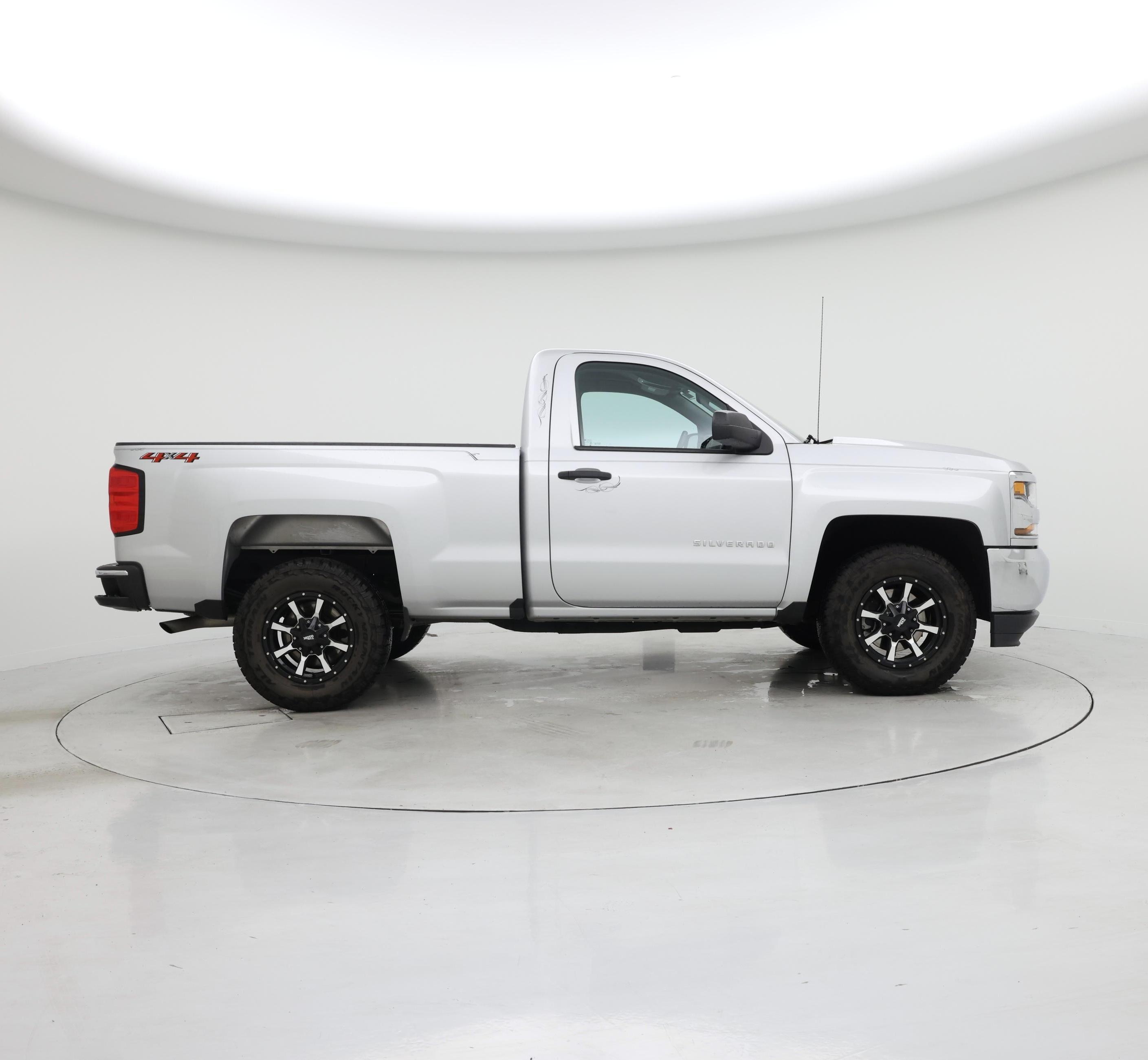 Thumbnail: 2018 Chevrolet Silverado 1500 - 7