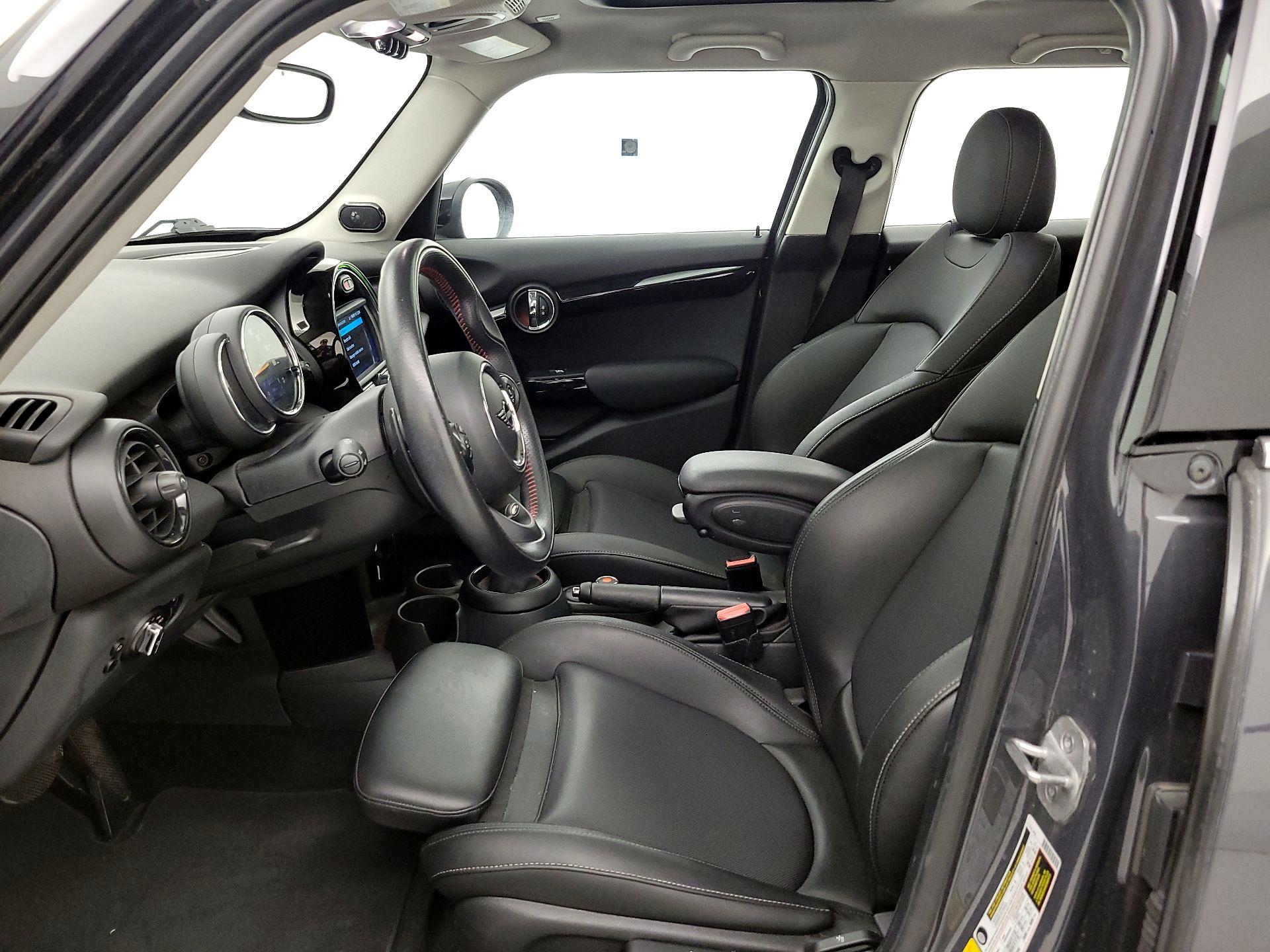 Thumbnail: 2021 MINI Cooper Hardtop - 11