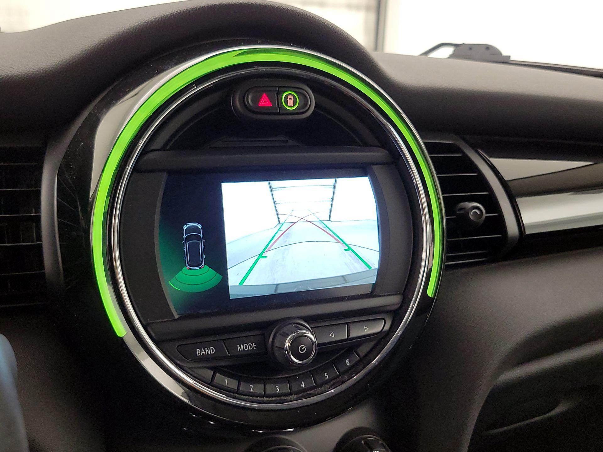 Thumbnail: 2021 MINI Cooper Hardtop - 14