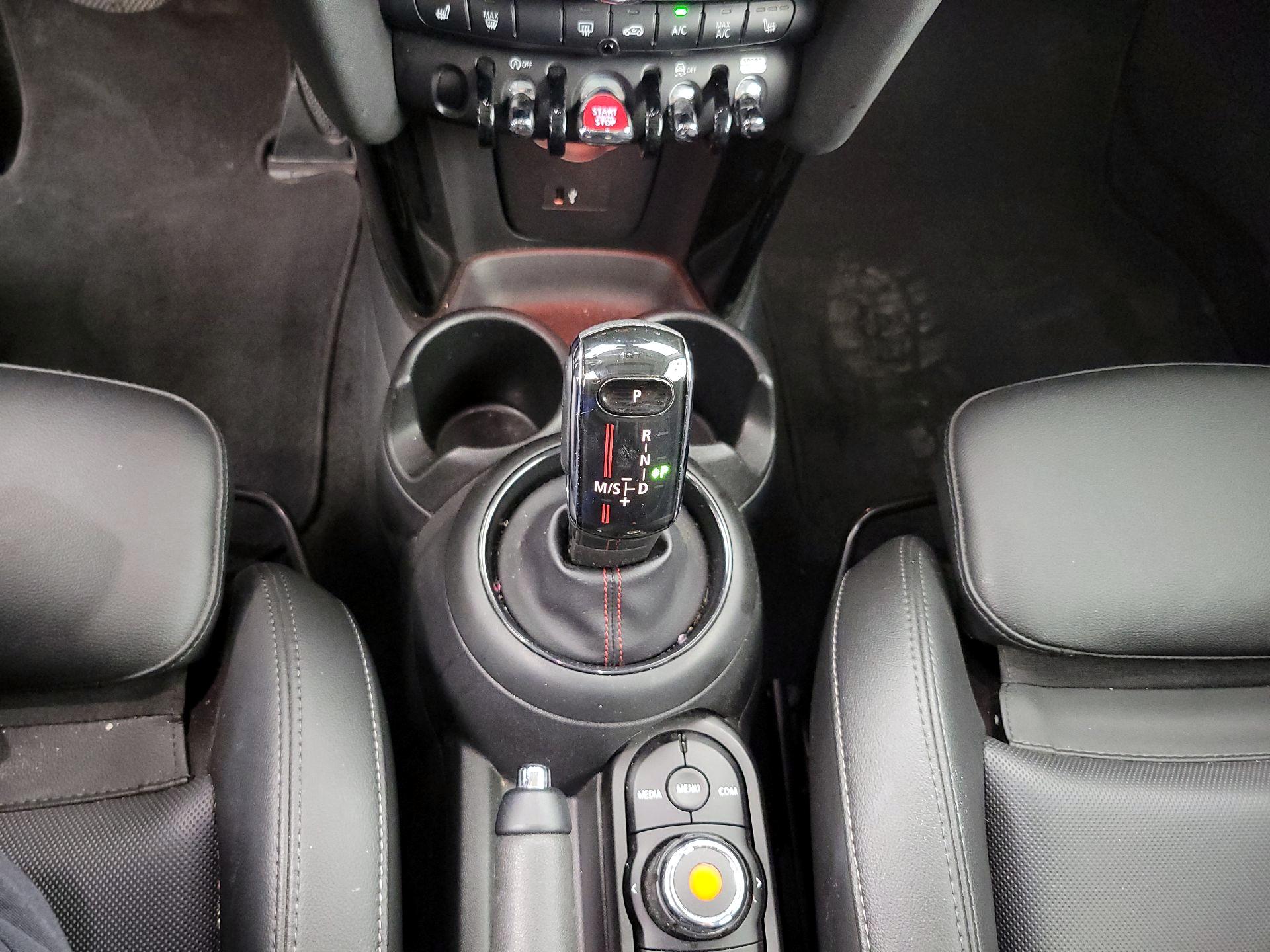 Thumbnail: 2021 MINI Cooper Hardtop - 17