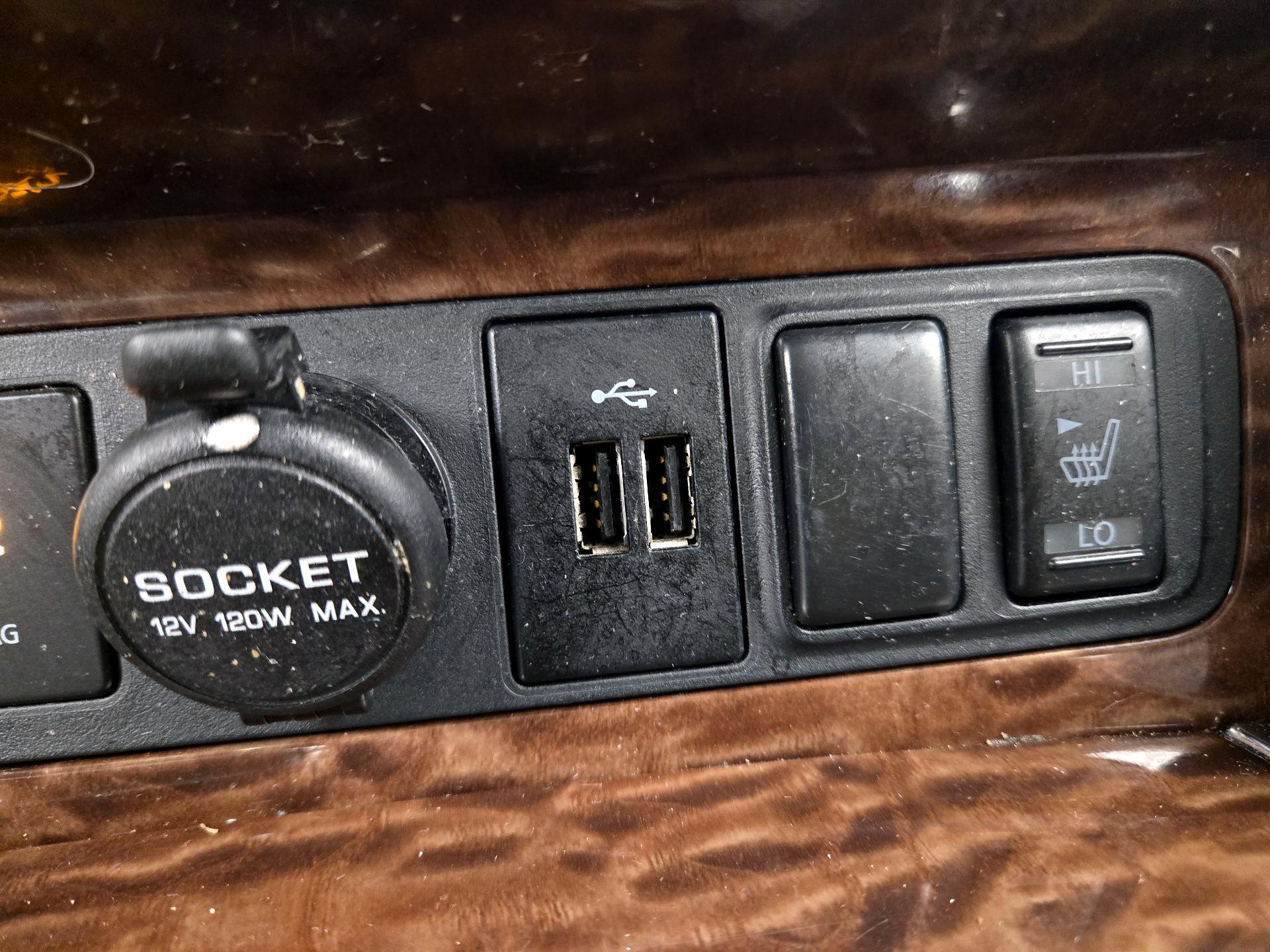 Thumbnail: 2018 Nissan Armada - 19